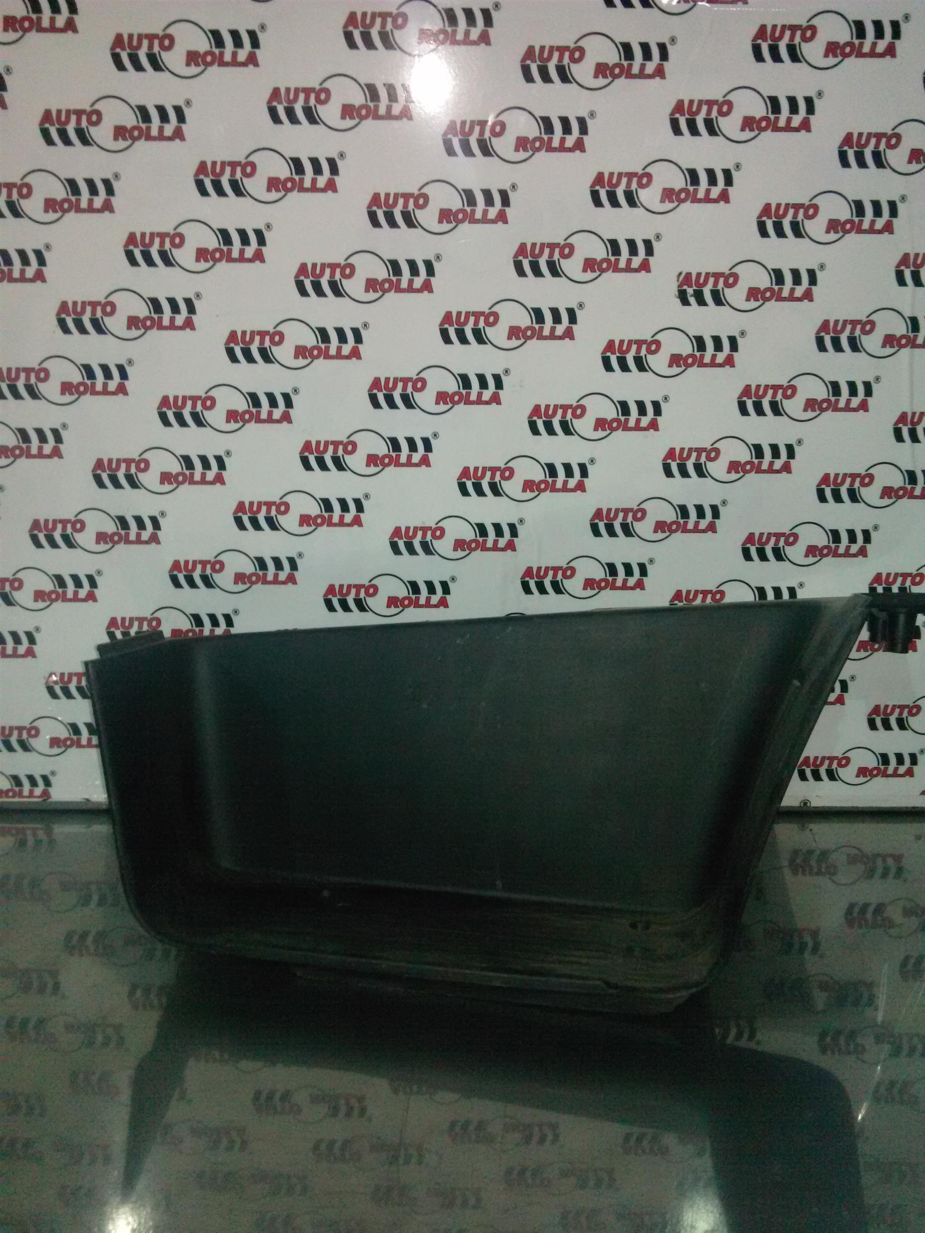 ornamente scara stanga si dreapta fata Citroen Jumper, an 2014