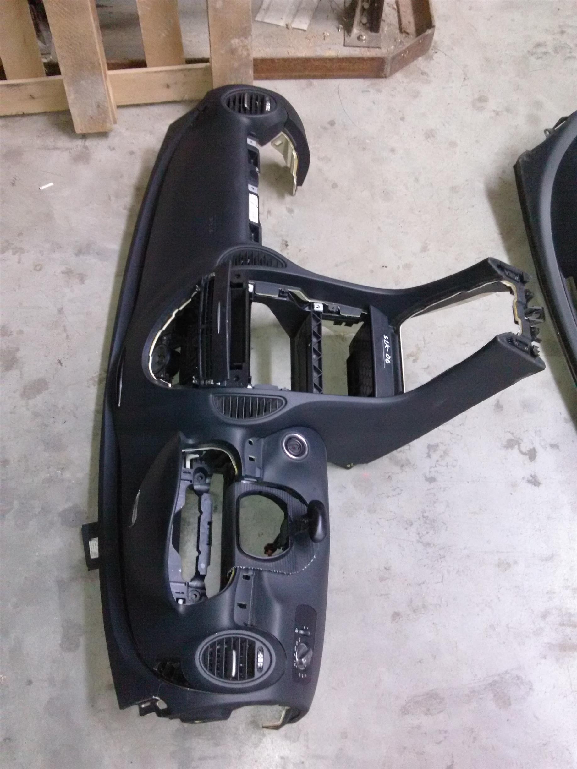 plansa bord Mercedes SLK, an 2006