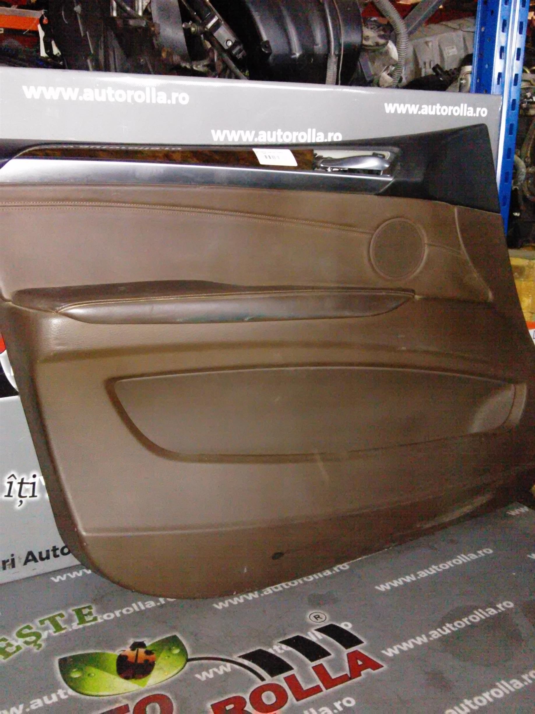 tapiterie usa stanga fata BMW X5 E70, an 2007
