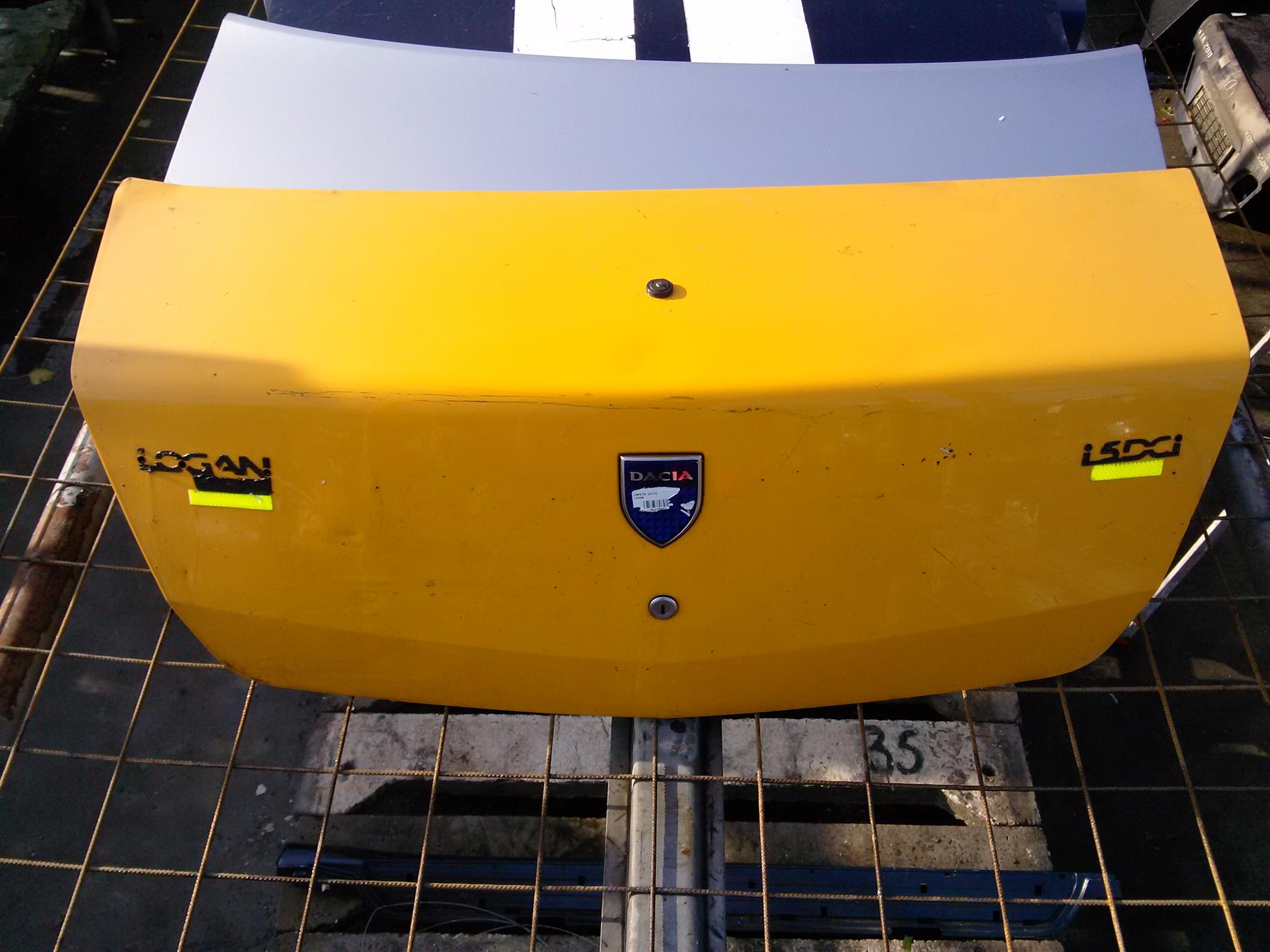 capota spate Dacia Logan