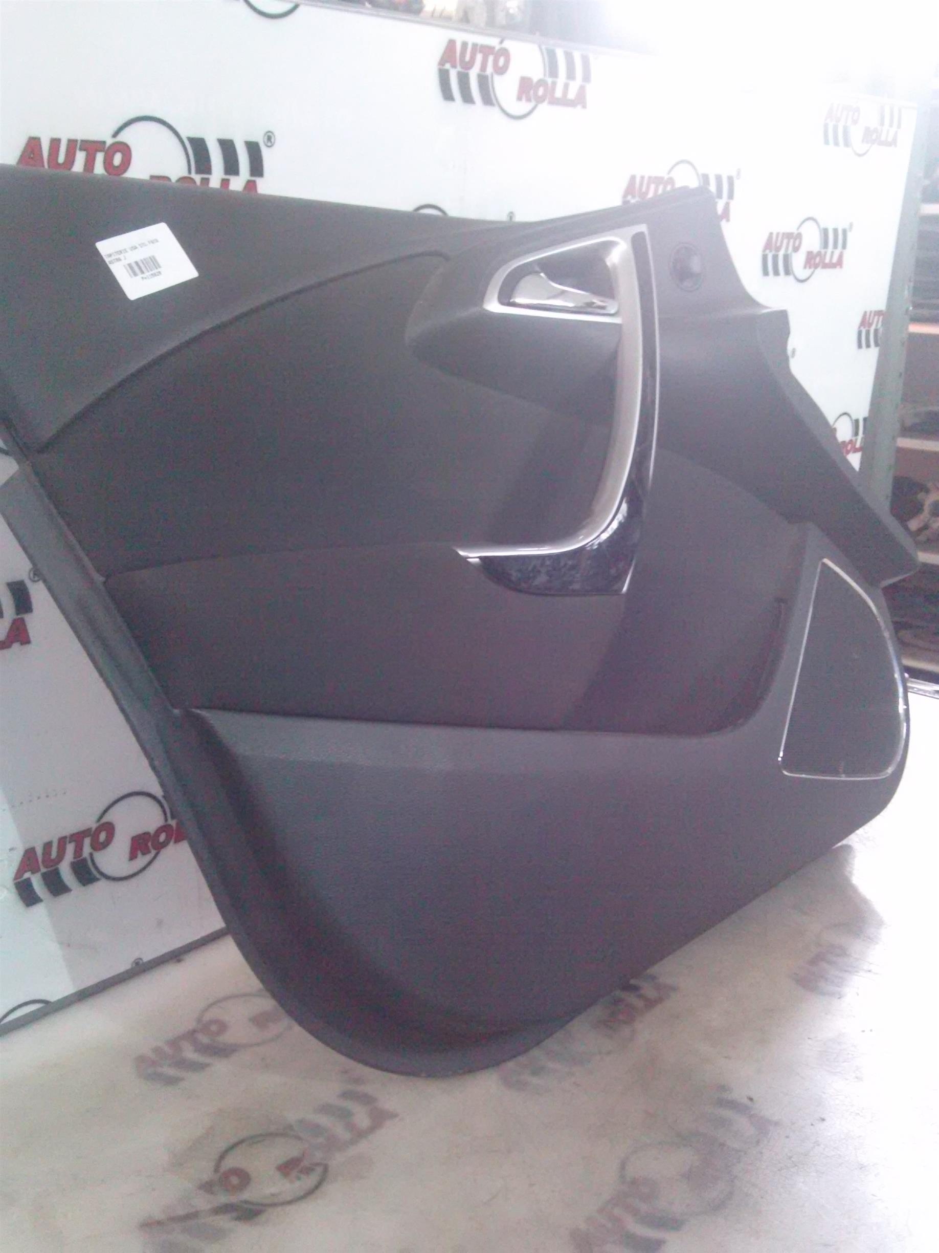 tapiterie usa stanga fata Opel Astra J