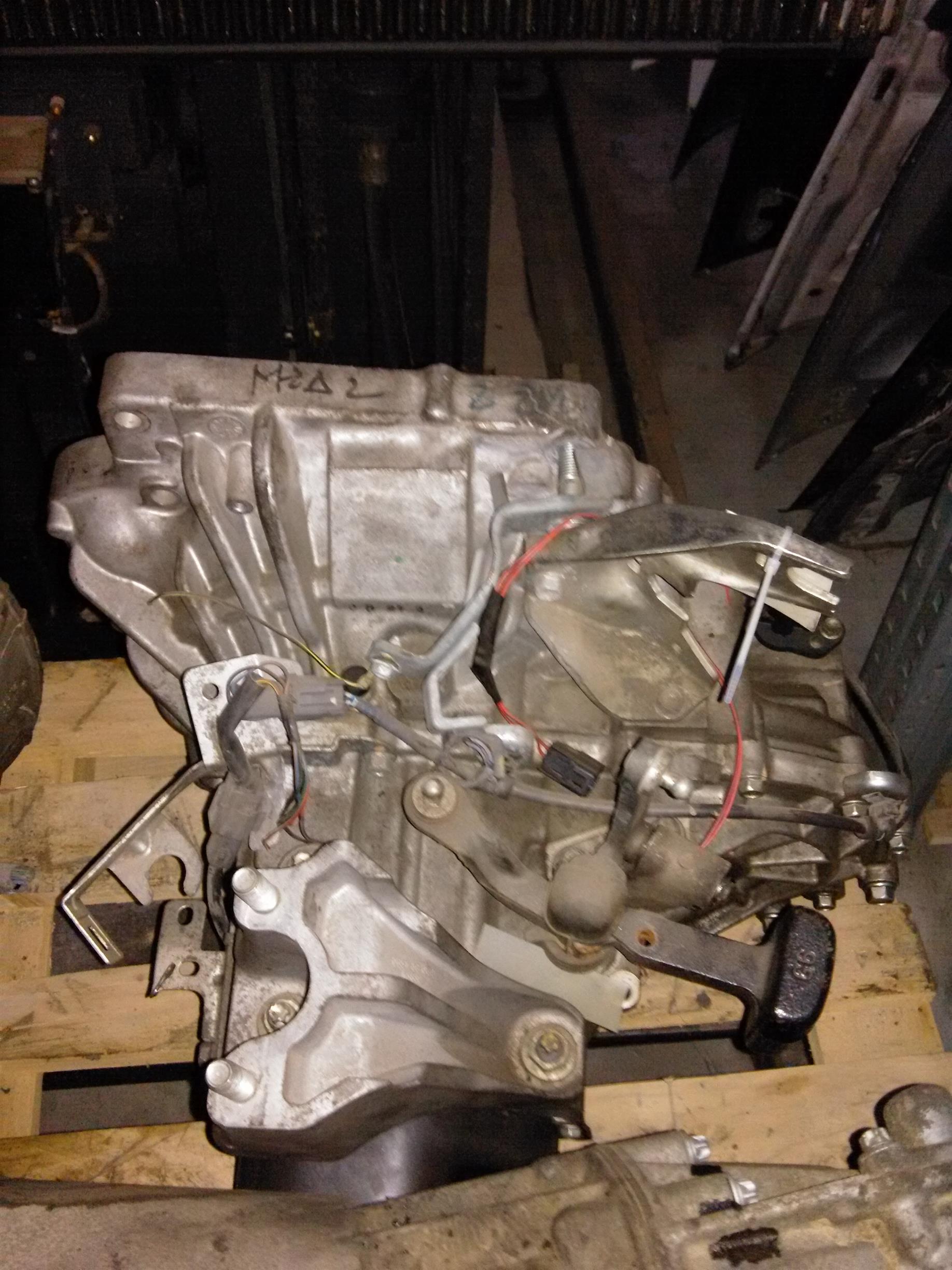 cutie viteze mecanica Mazda 2