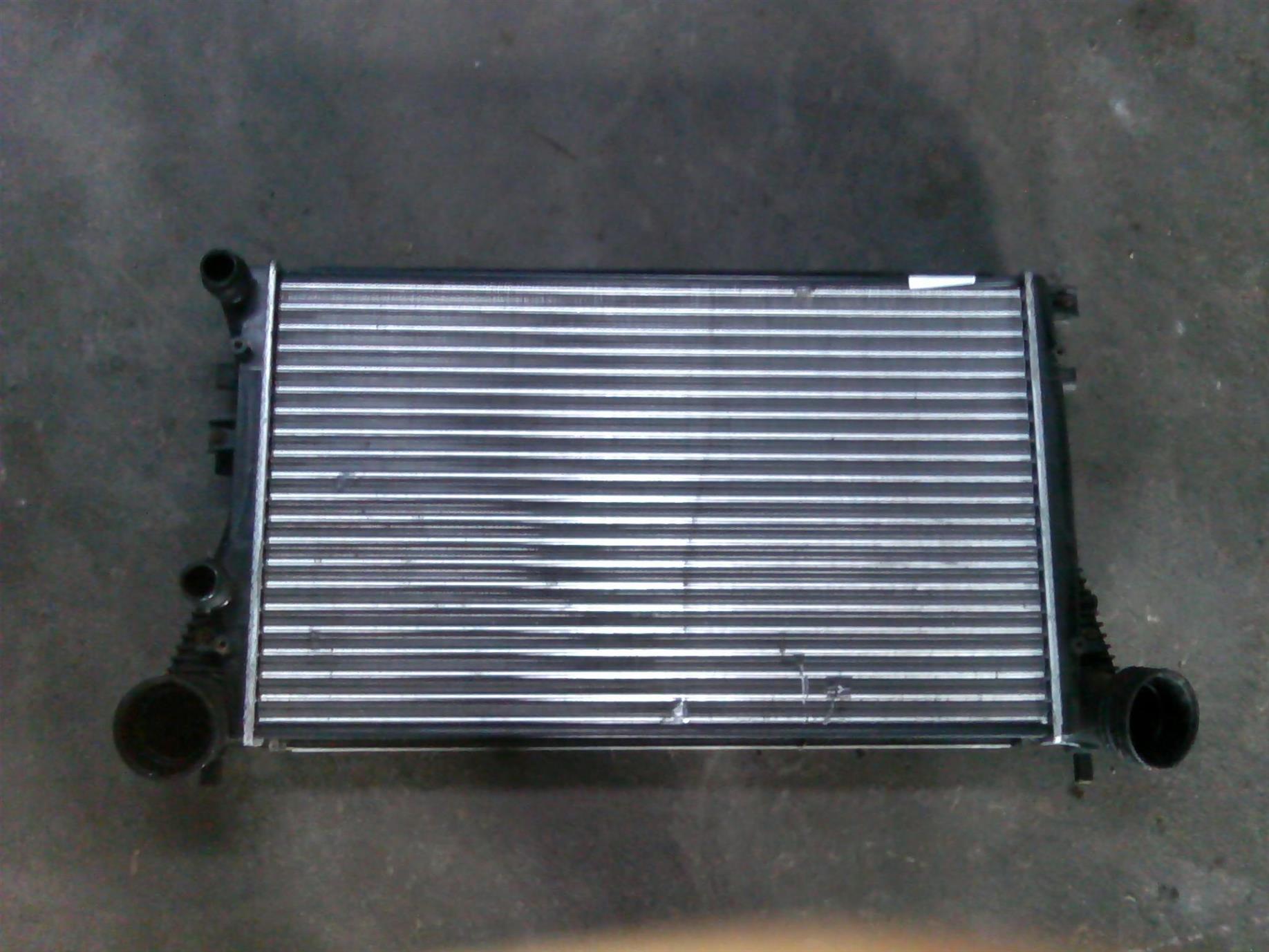 radiator apa Volkswagen Golf 5, 1.9TDI