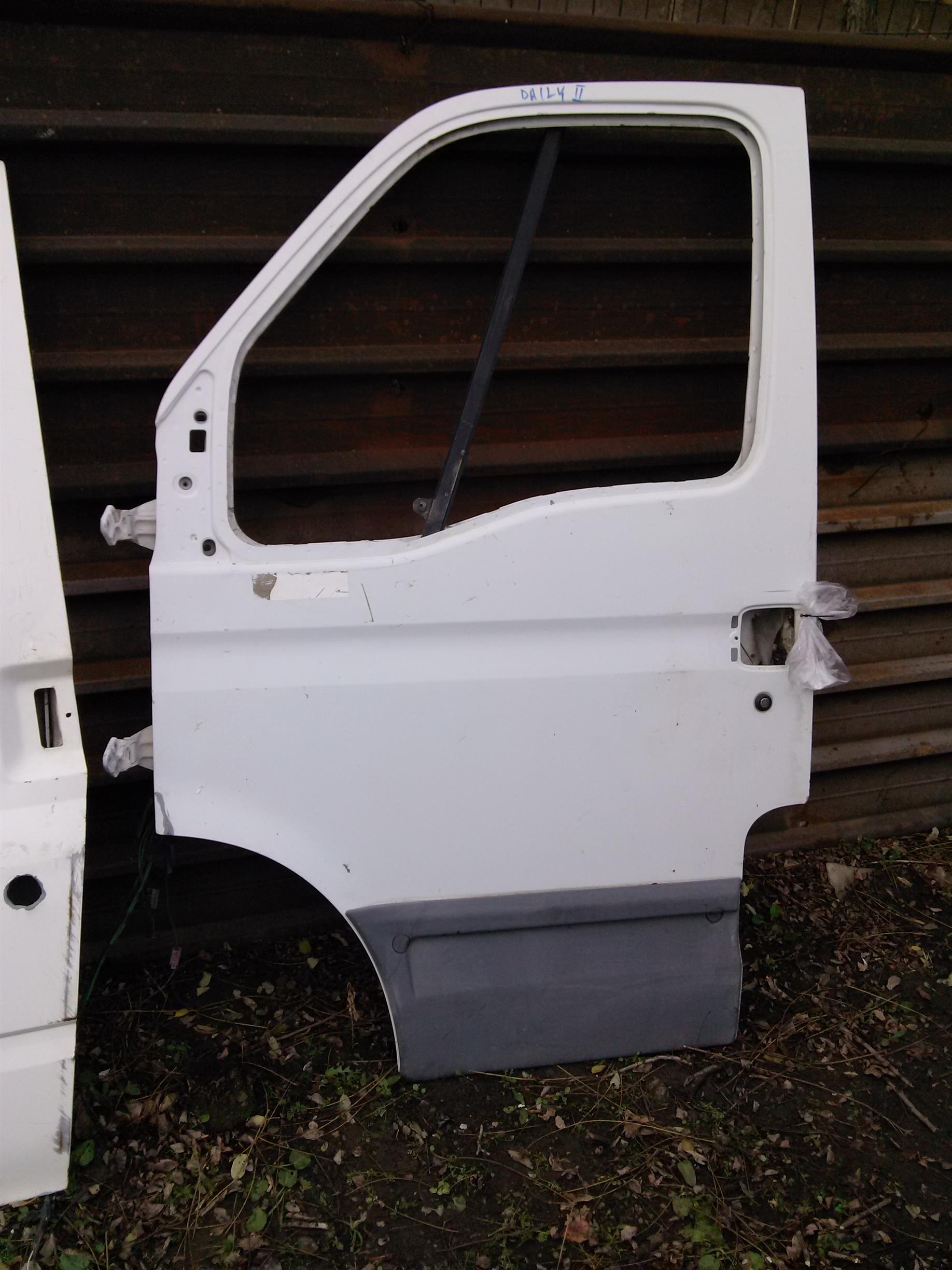 usa stanga fata goala Iveco Daily 3
