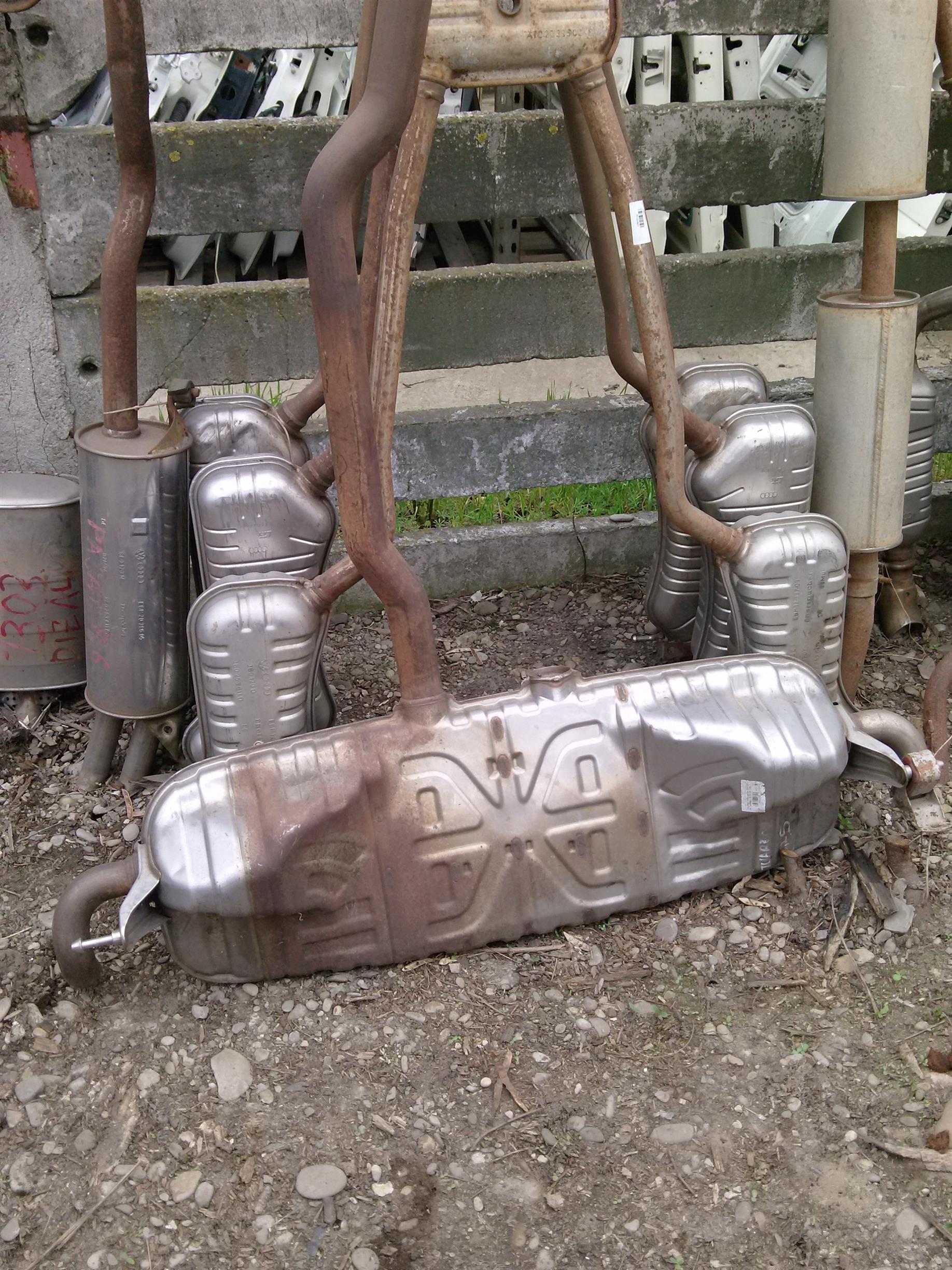 tobe esapament Volkswagen Touareg, 3.2S