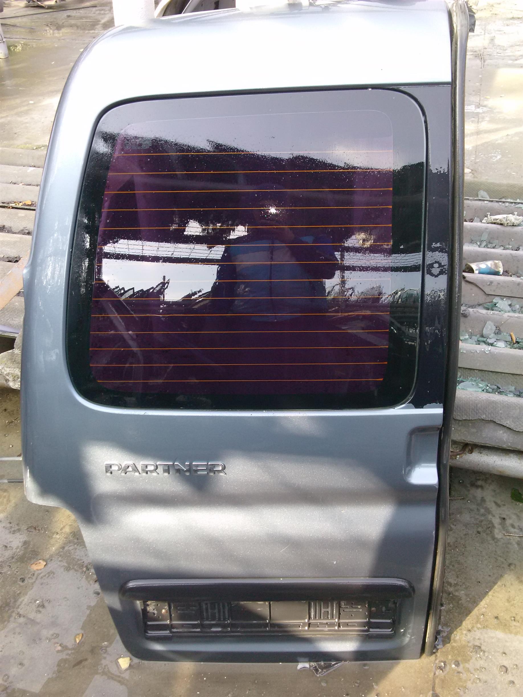 usa stanga spate completa Peugeot Partner, an 2007