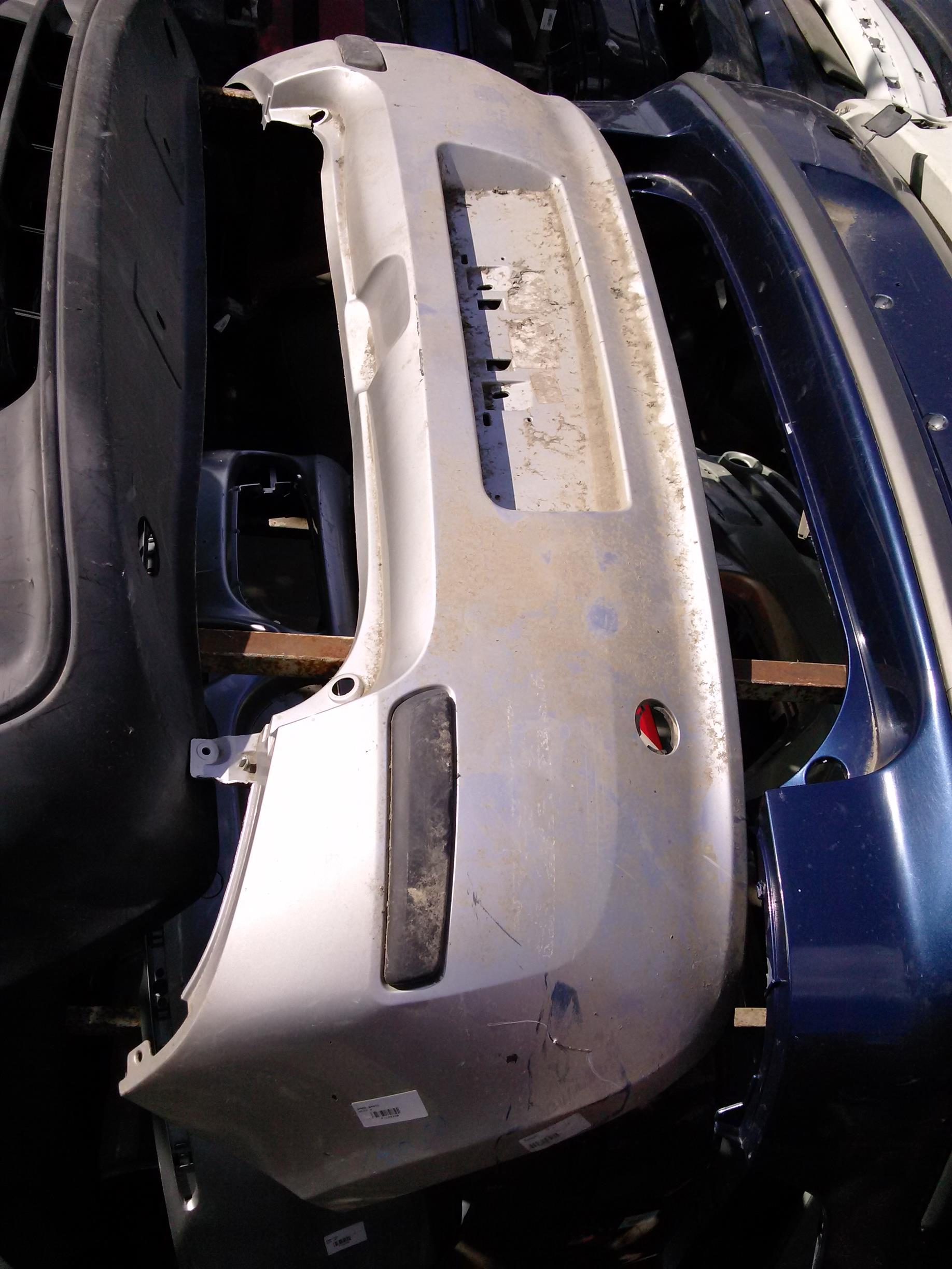 bara spate Renault Clio 3