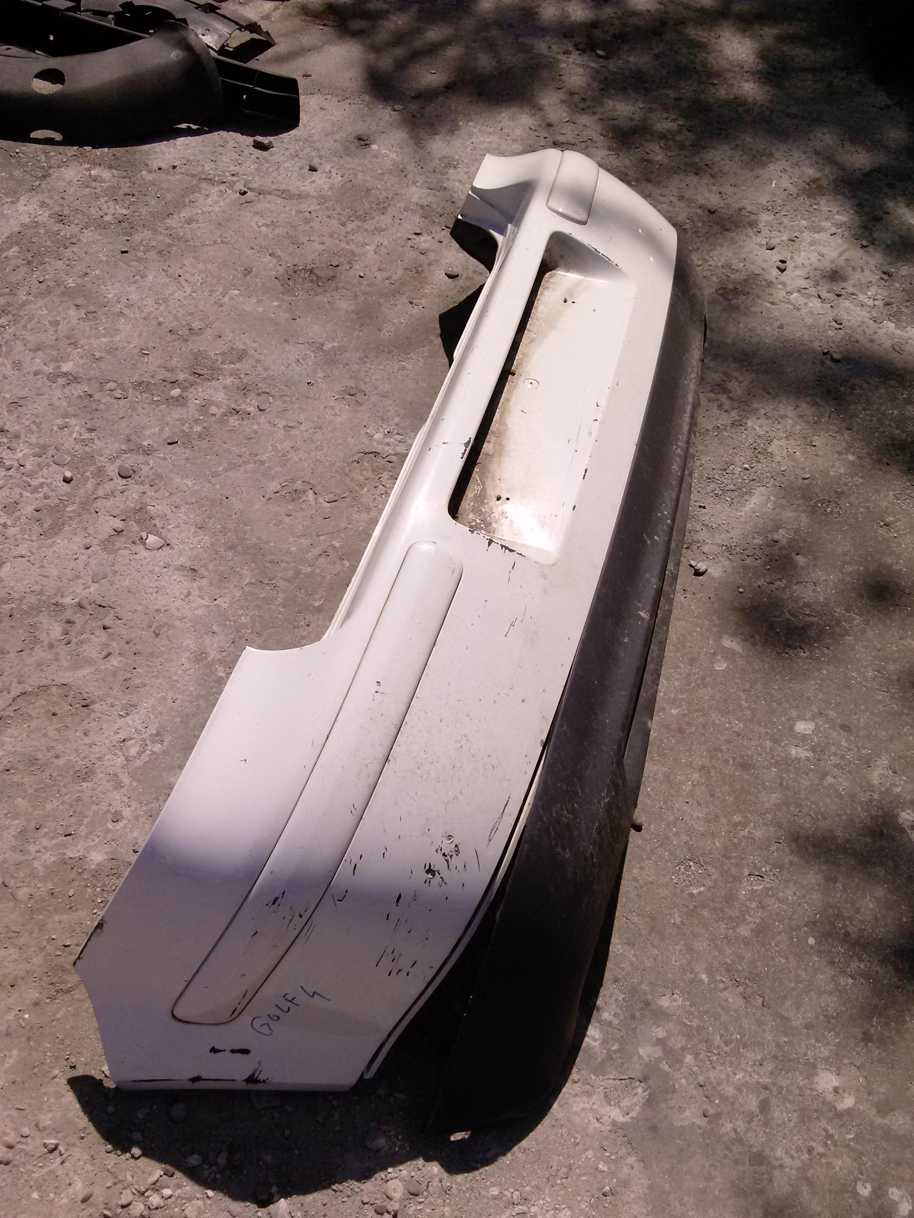 bara spate Volkswagen Golf 4