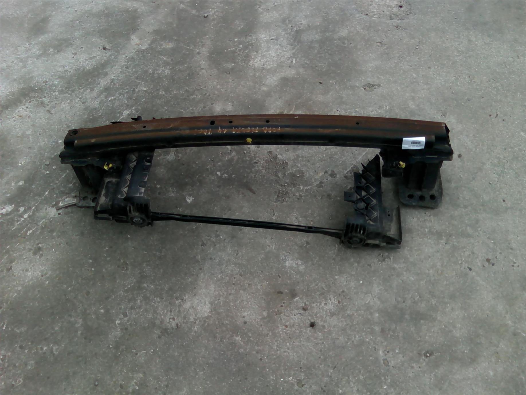 intaritura bara fata Ford Fiesta 5