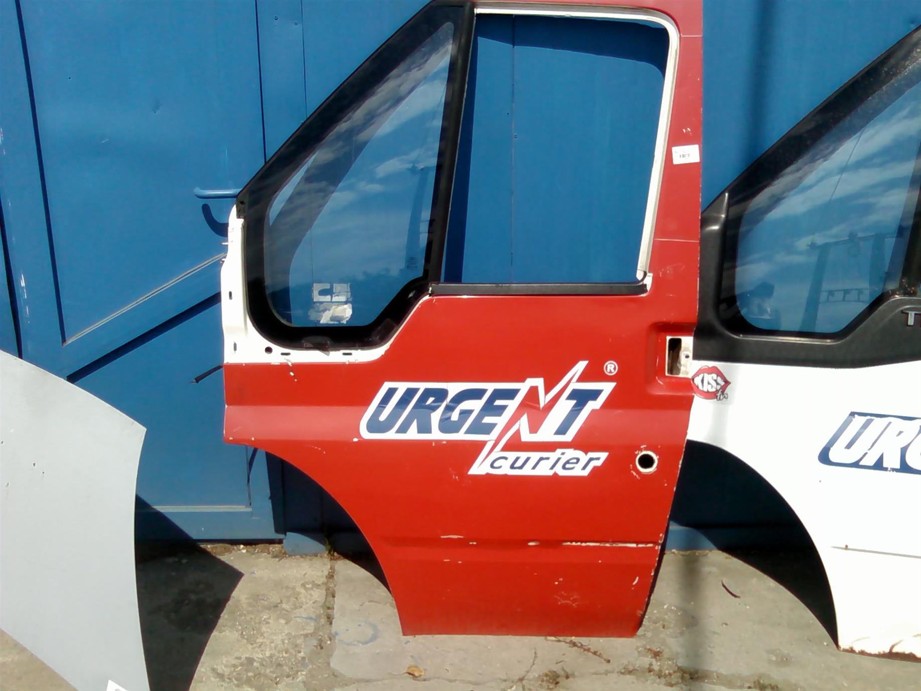 usa stanga fata Ford Transit, an 2004