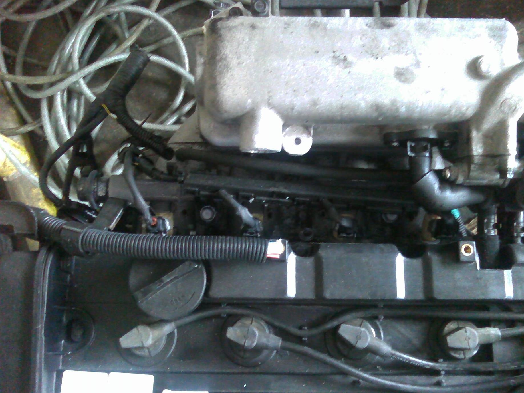 injectoare set si rampa Hyundai Tucson 2.0S