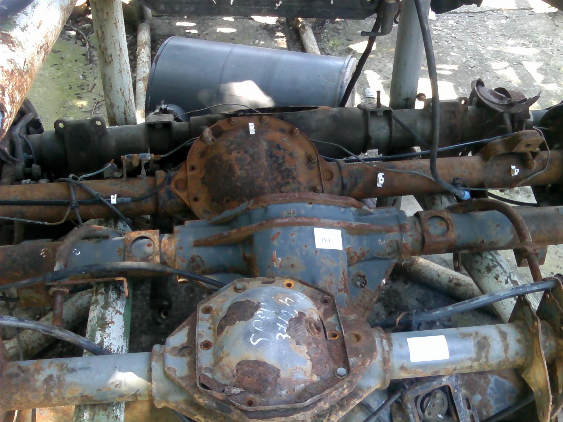 punte spate goala Iveco Daily 4