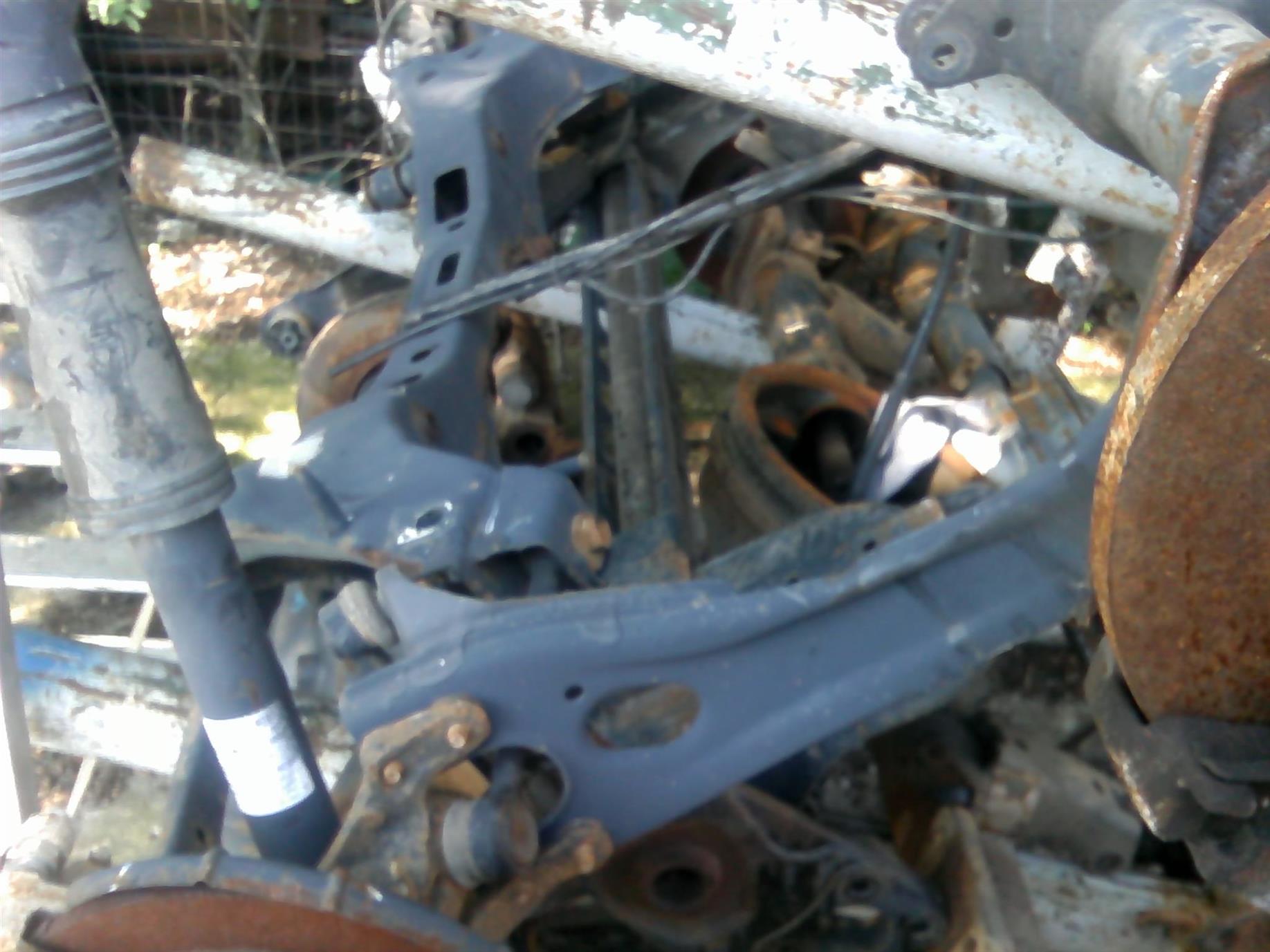 punte spate Renault Trafic