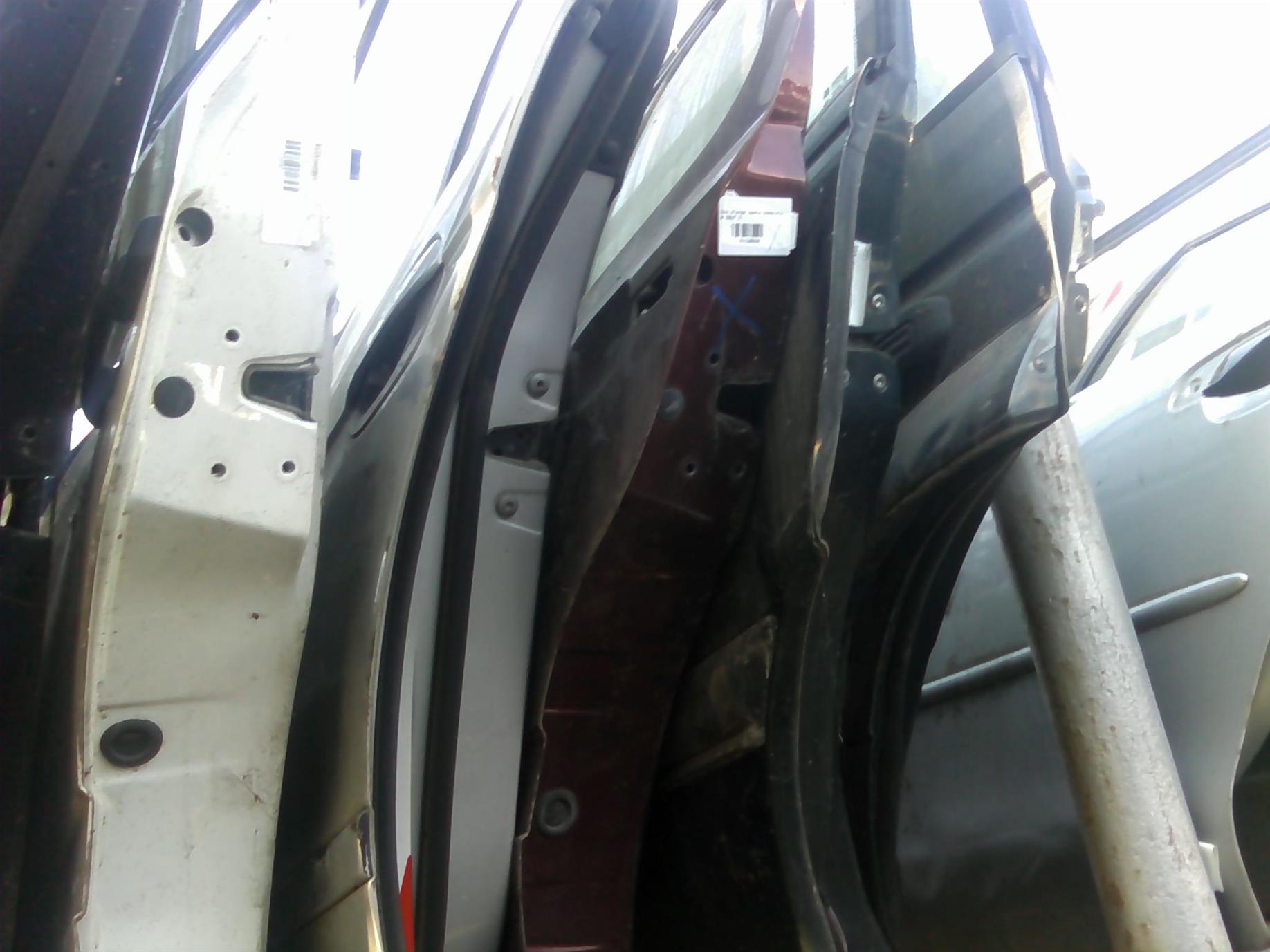usa stanga spate completa Volkswagen Golf 3