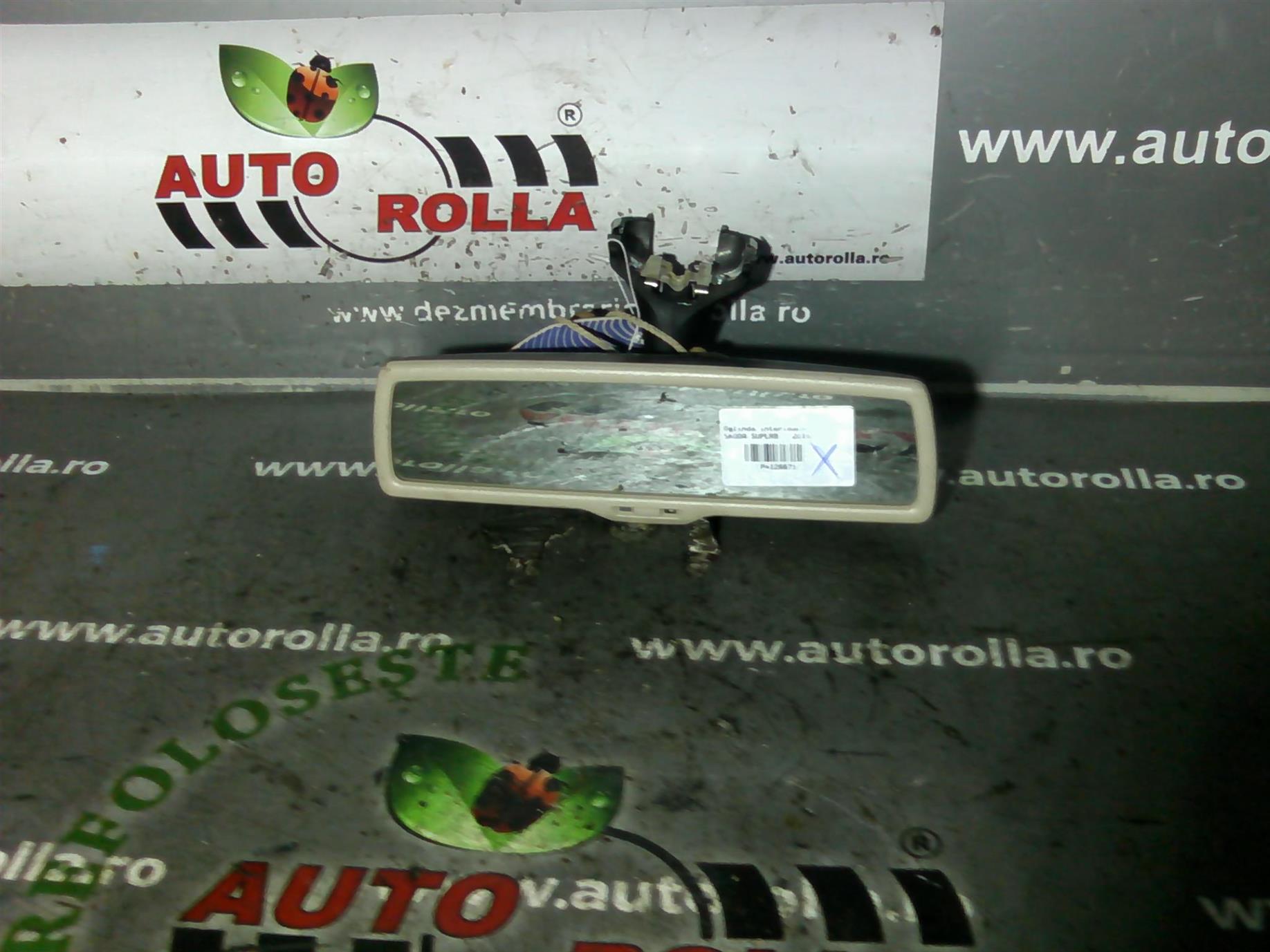 oglinda interioara Skoda Superb, an 2011