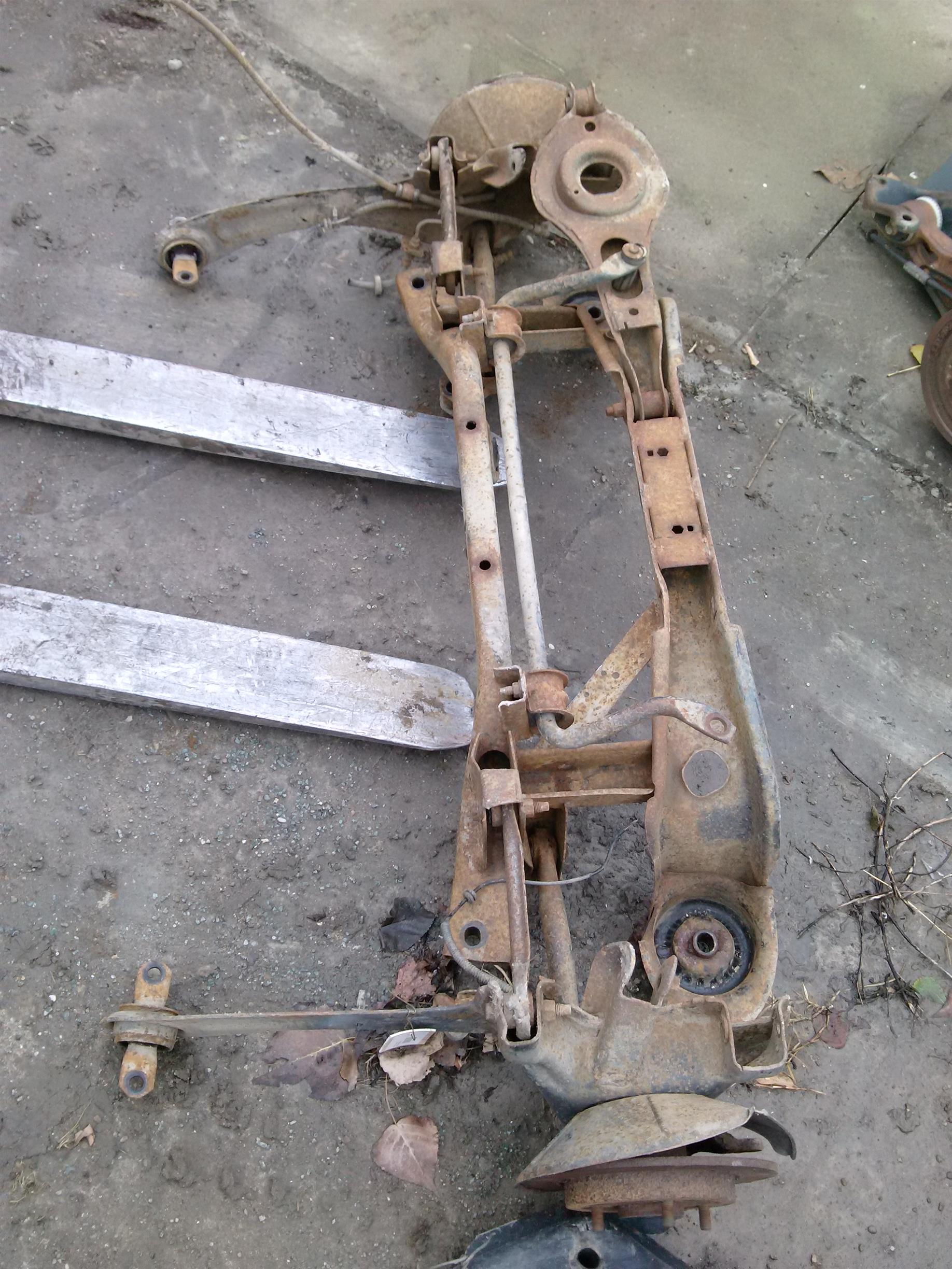 Punte spate FORD FOCUS 1