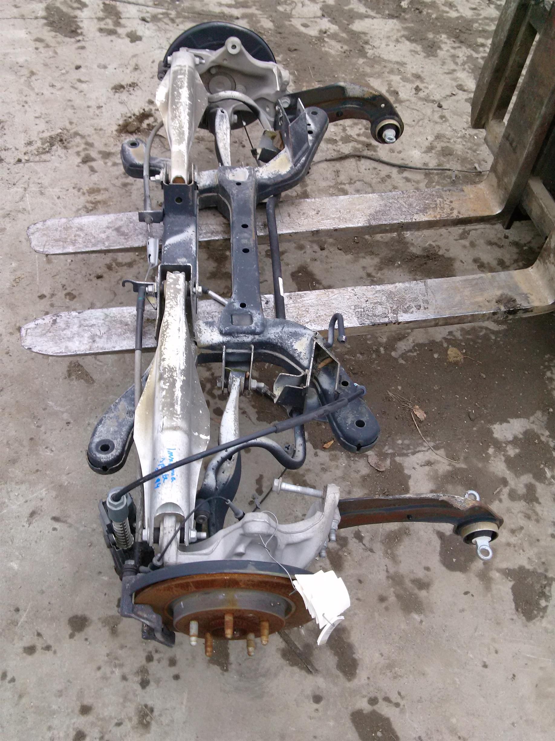 Punte spate Opel Insignia an 2014