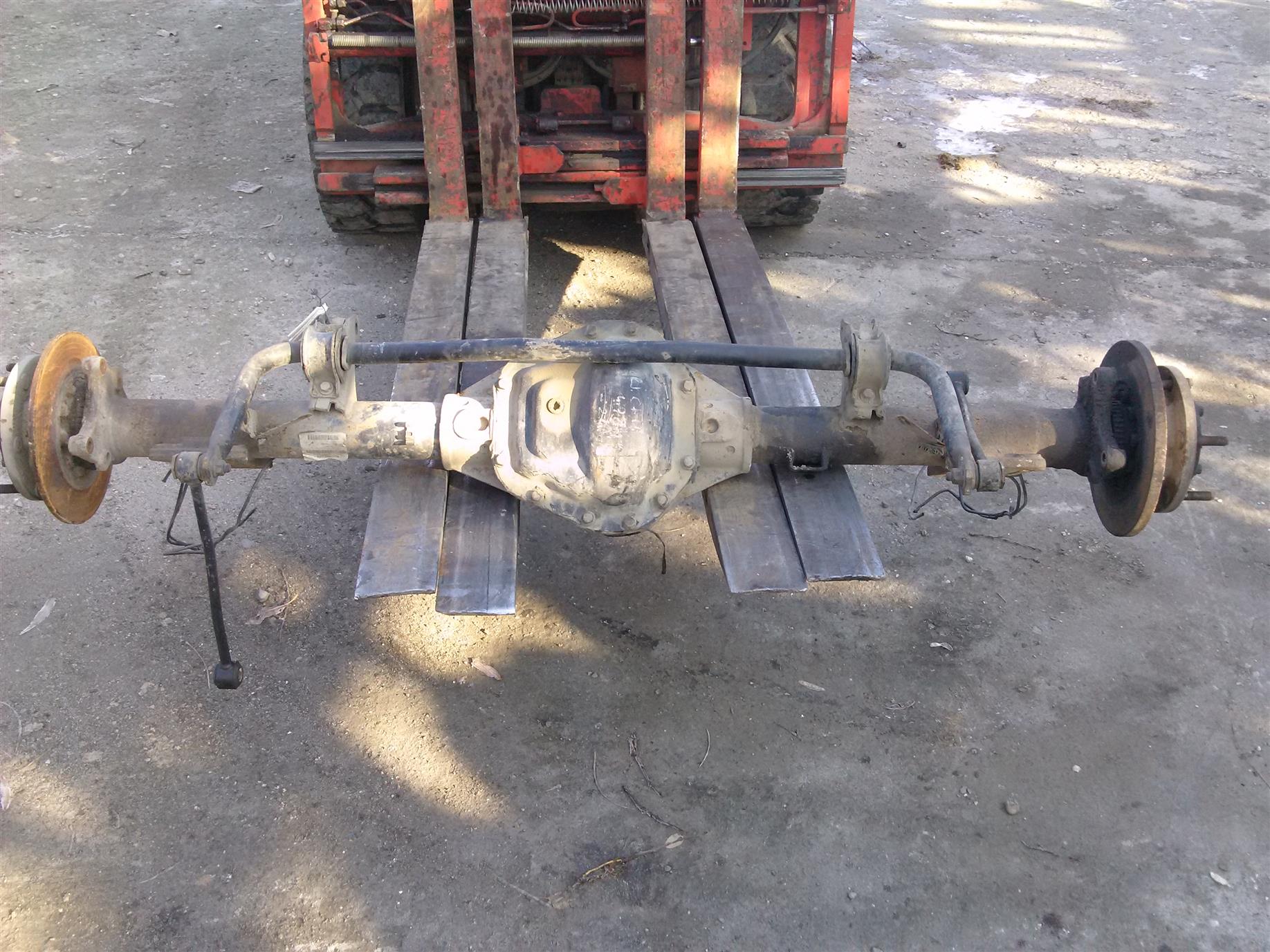 Punte spate Ford Transit an 2010