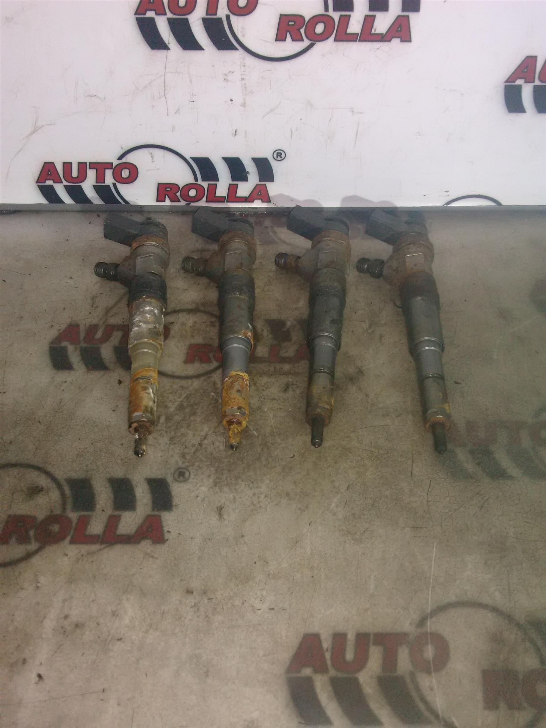 Injectoare set BMW x5 E53 3.0d an 2004