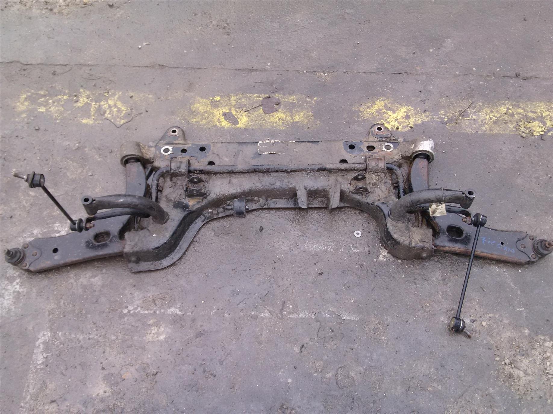 Punte fata Ford Fiesta 1.4d an 2005