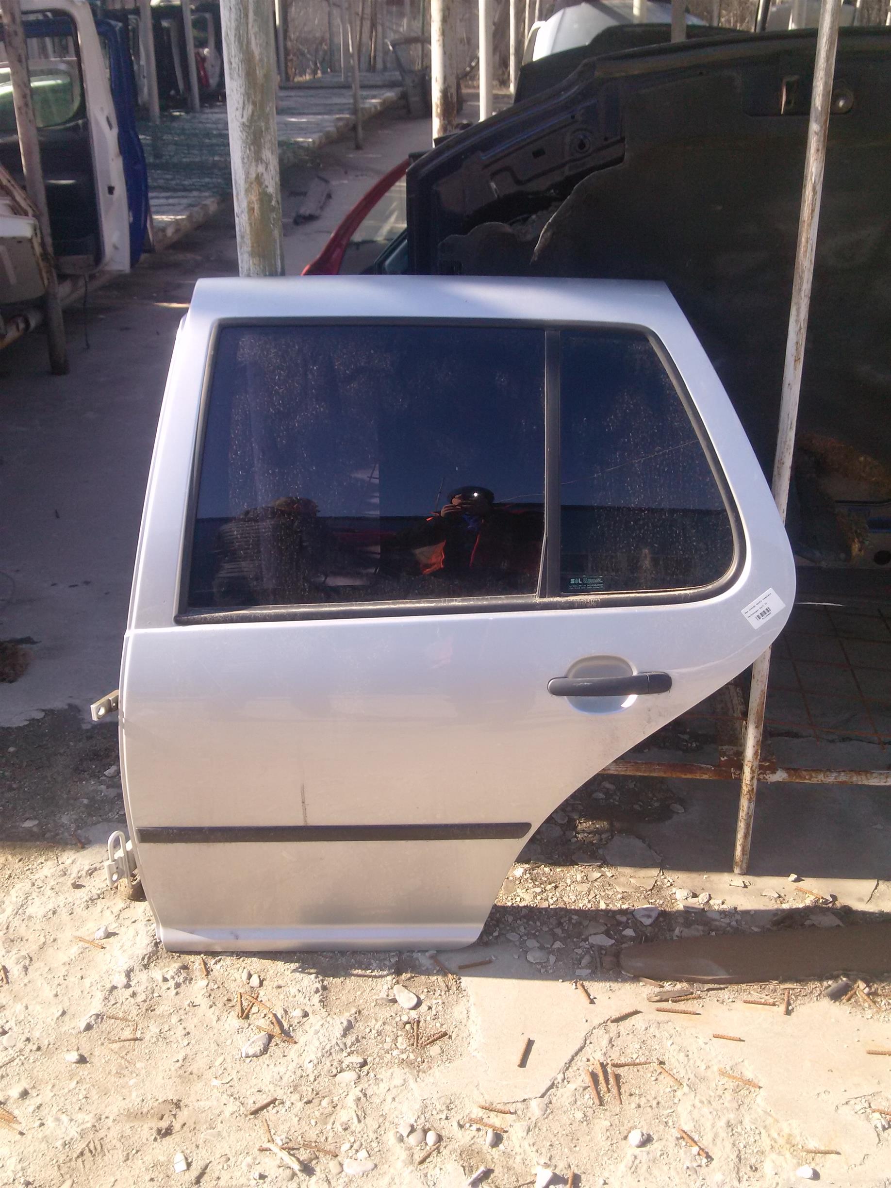 Usa stanga spate completa Volkswagen Golf IV