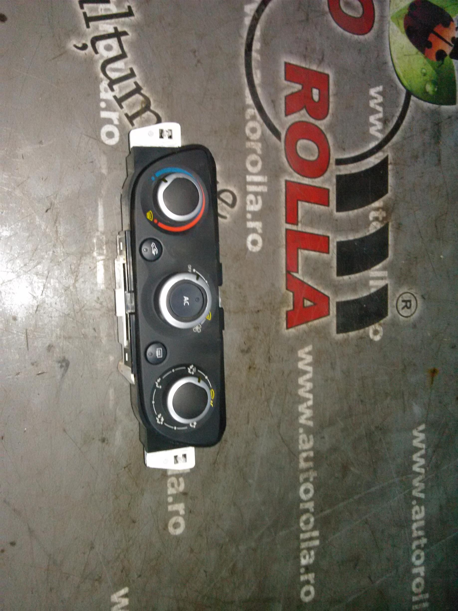 Comanda aeroterma cu AC Renault Megane III an 2010