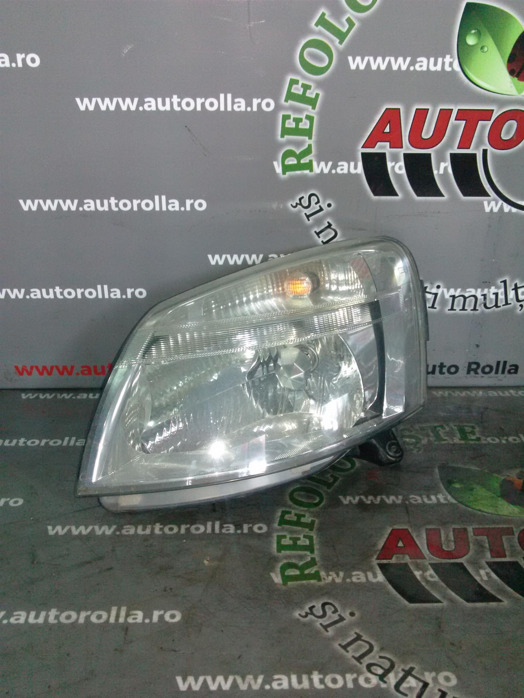 Far stanga spart Citroen Berlingo an 2007