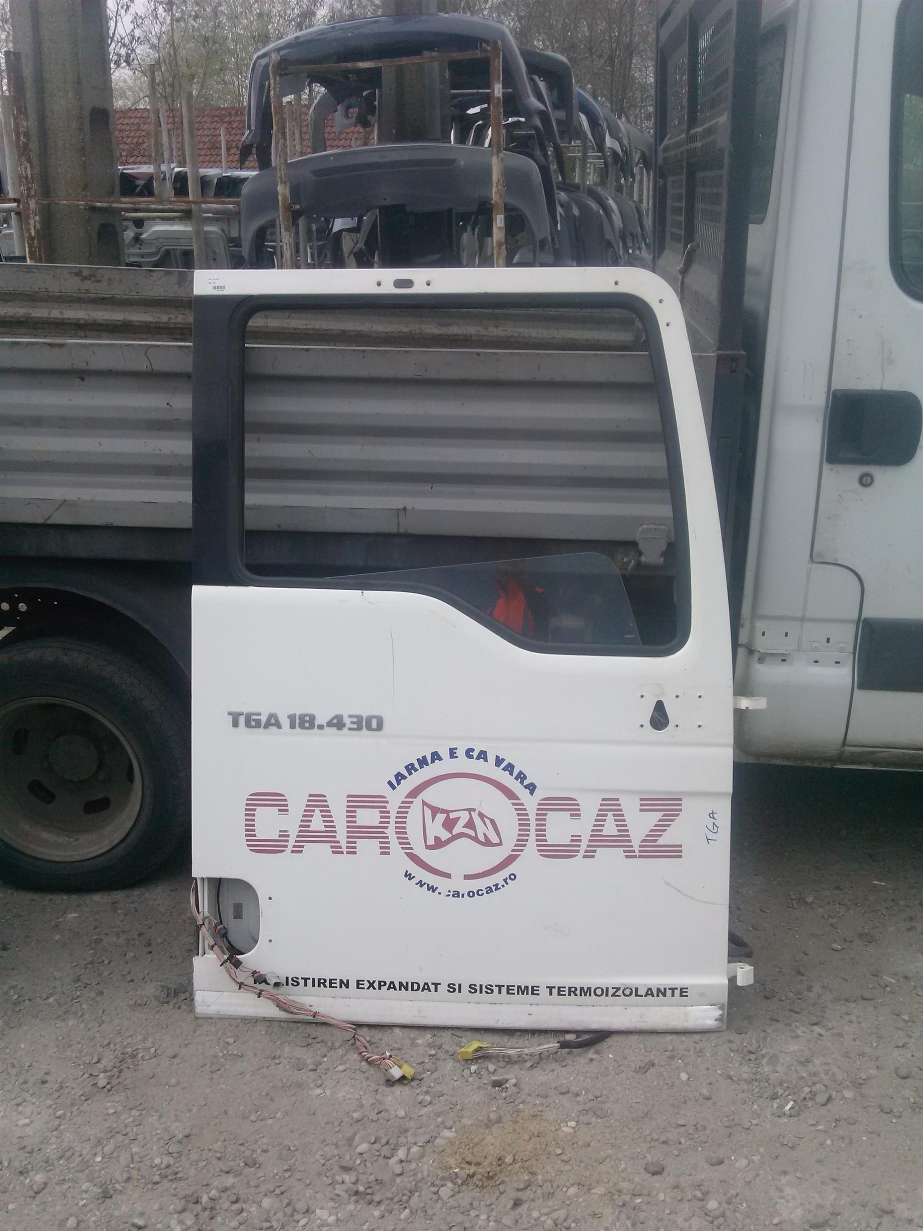 Usa dreapta MAN TGA