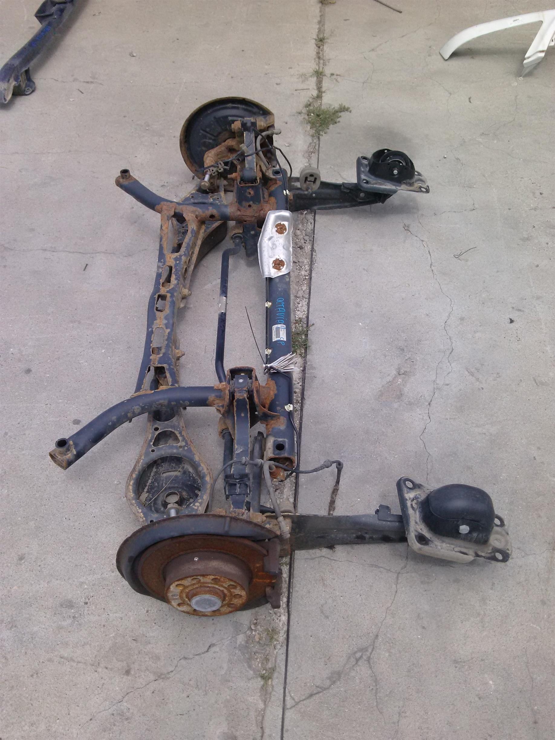 Punte spate Skoda Octavia 2