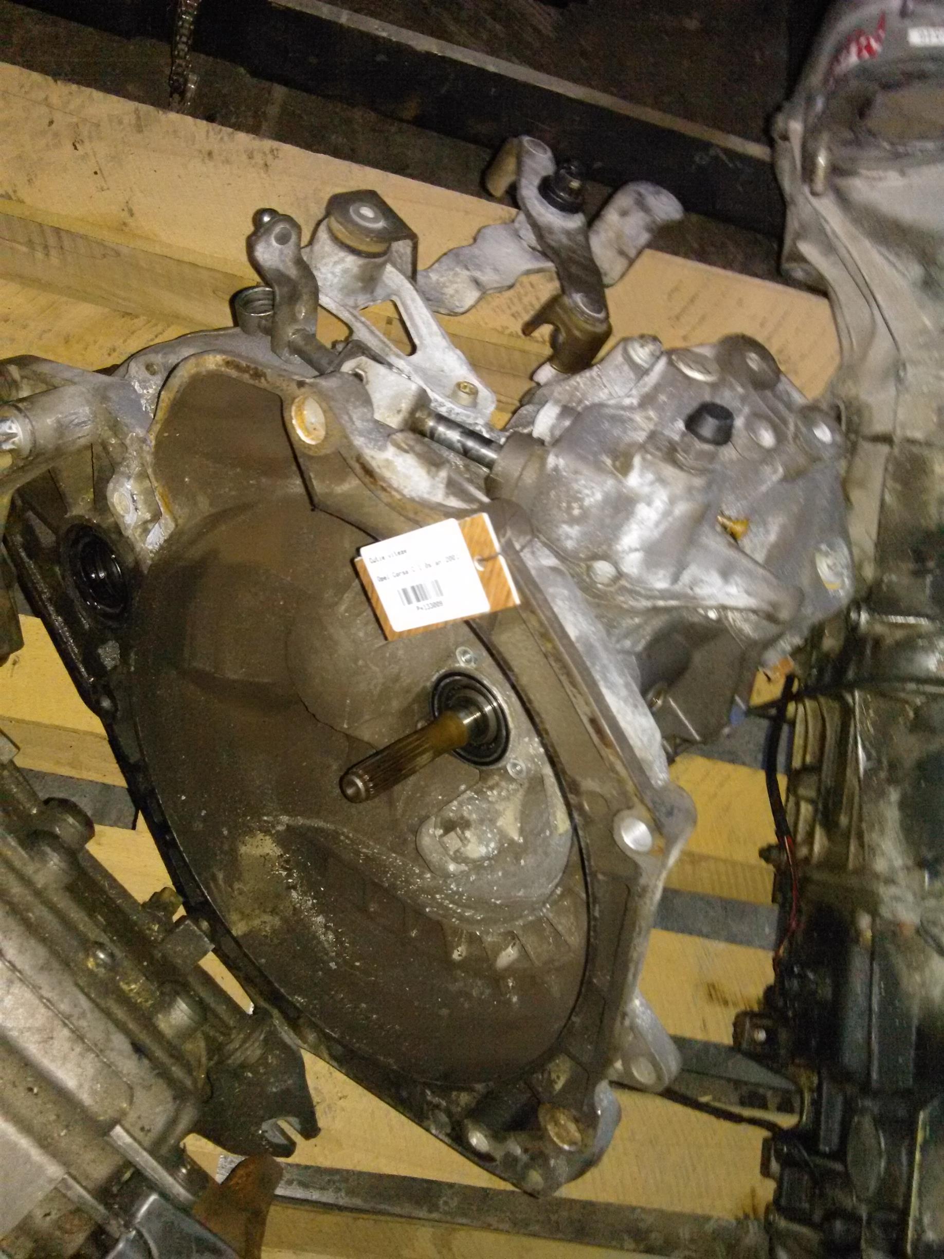 Cutie viteze Opel Corsa C 1.0s,an 2001