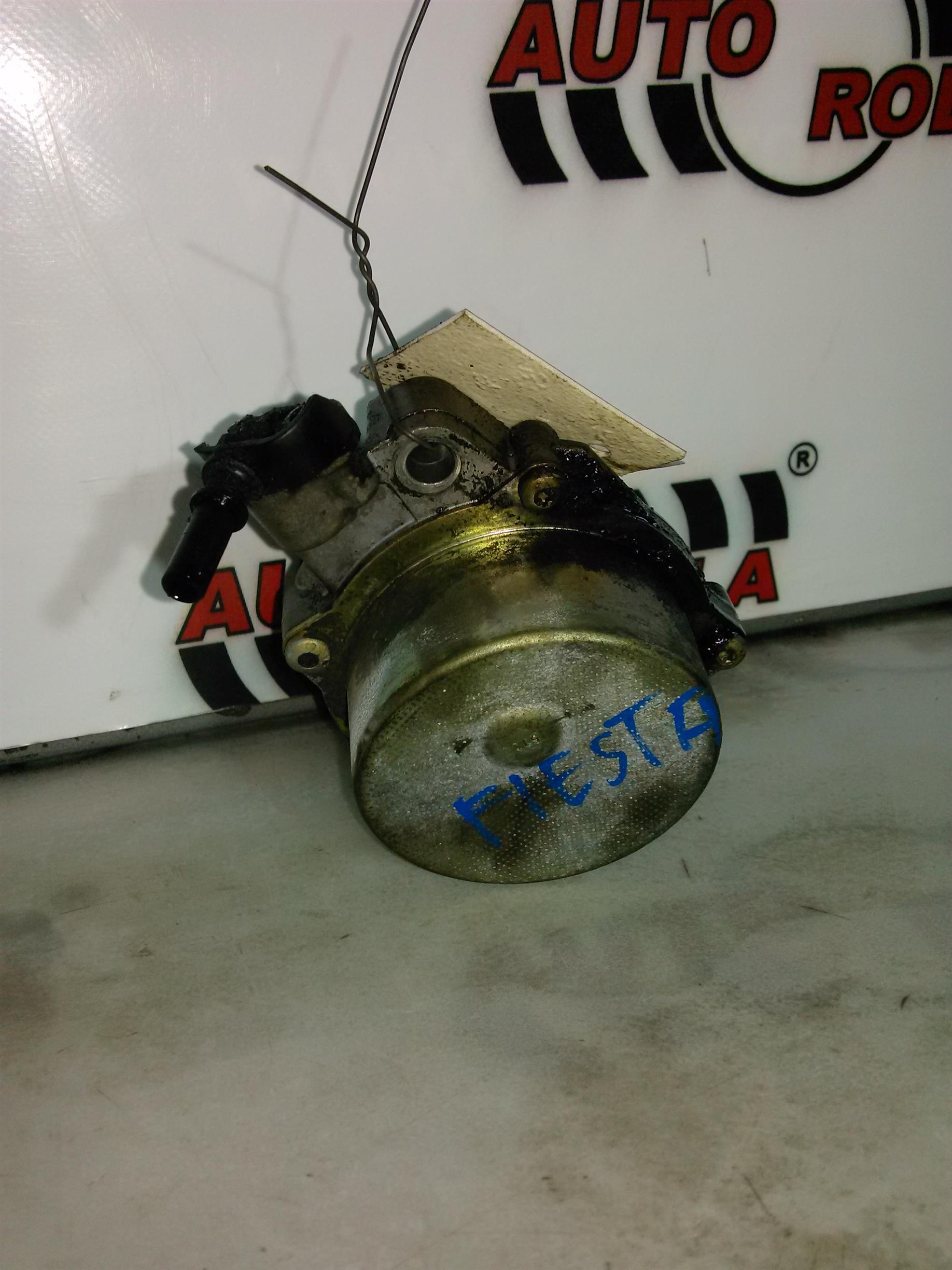 Pompa vacuum Ford Fiesta 1.4D an 2005