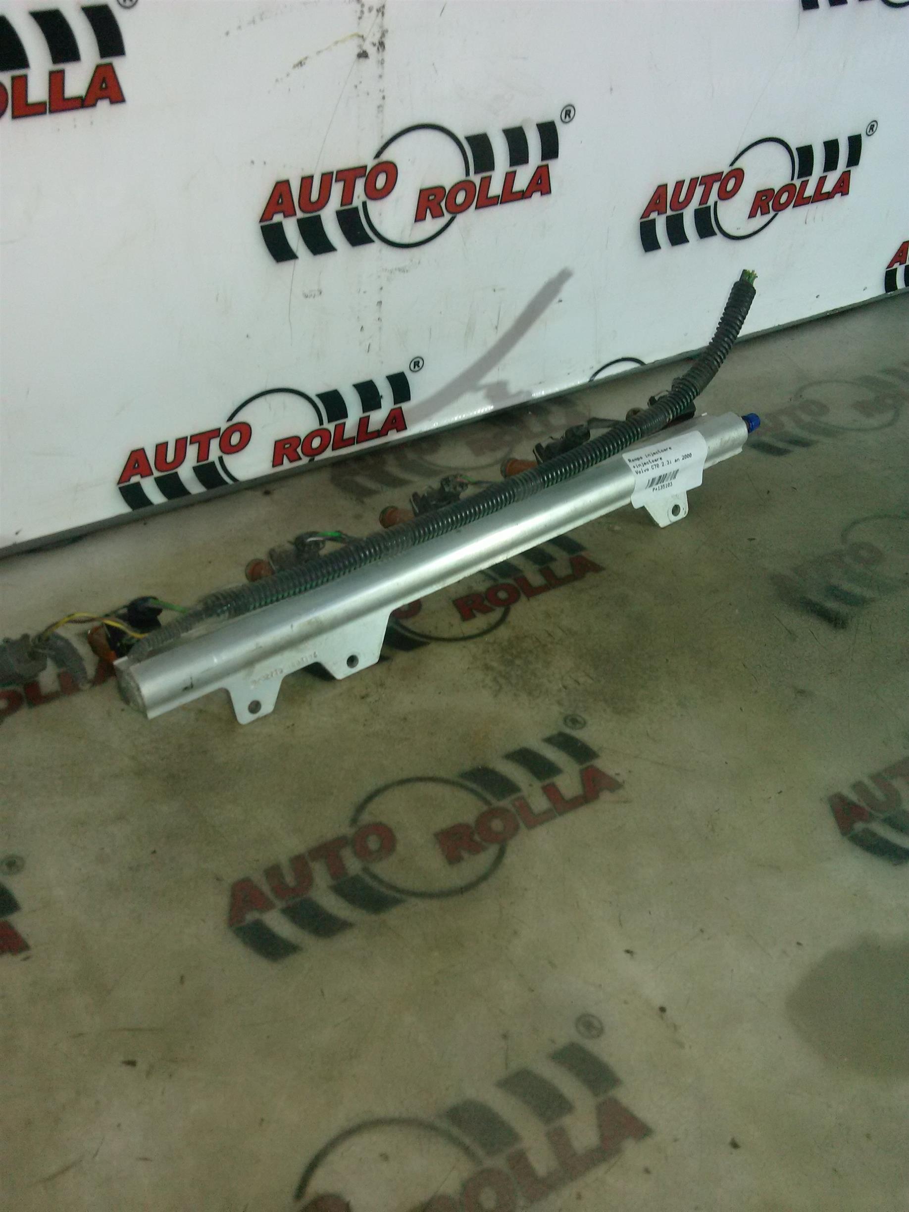 Rampa injectoare +injectoare Volvo C70 2.3i an 2000