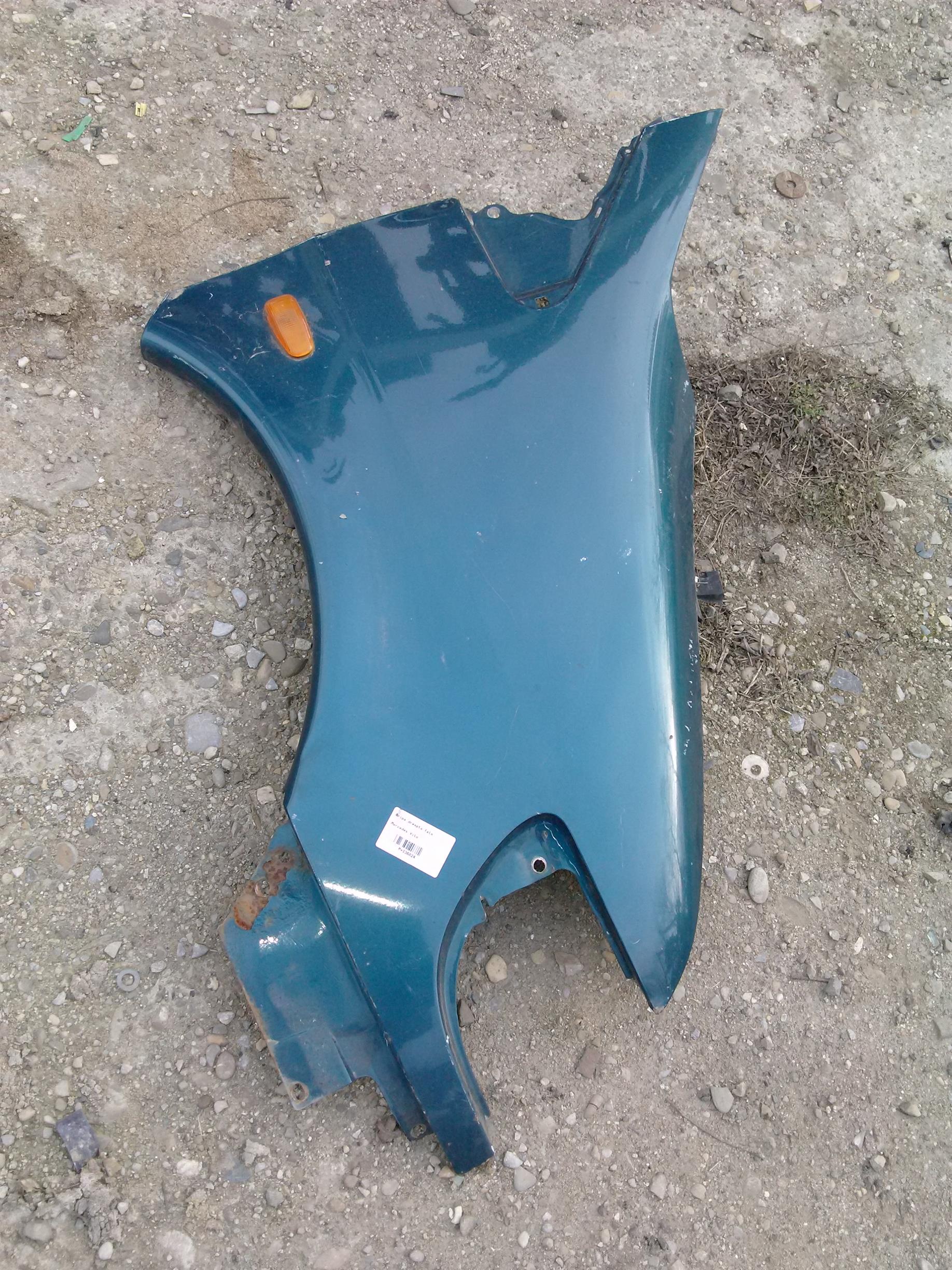 Aripa dreapta fata Mercedes Vito