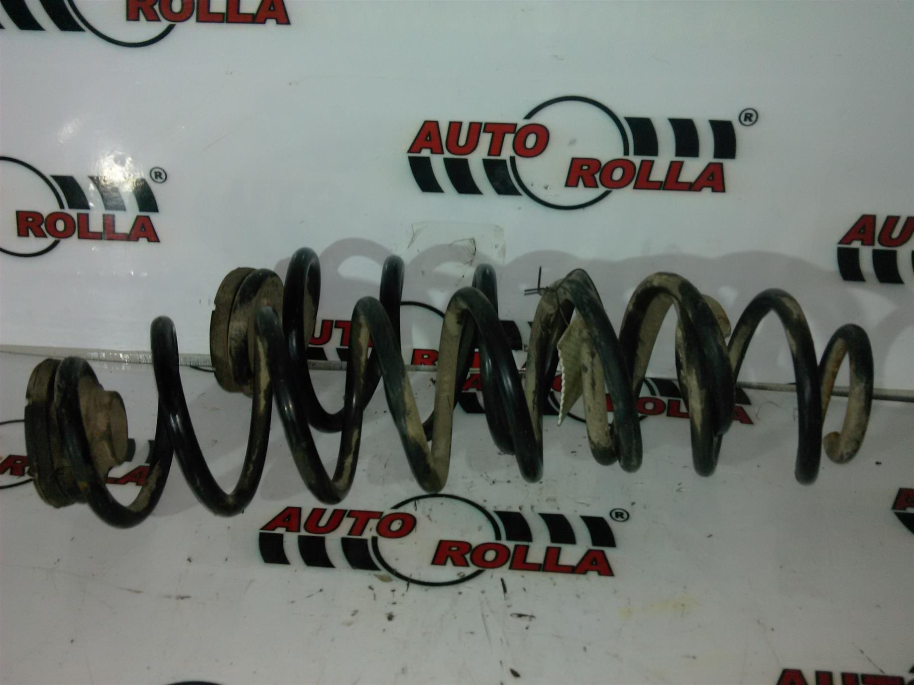 Arcuri spate Volkswagen Golf 4