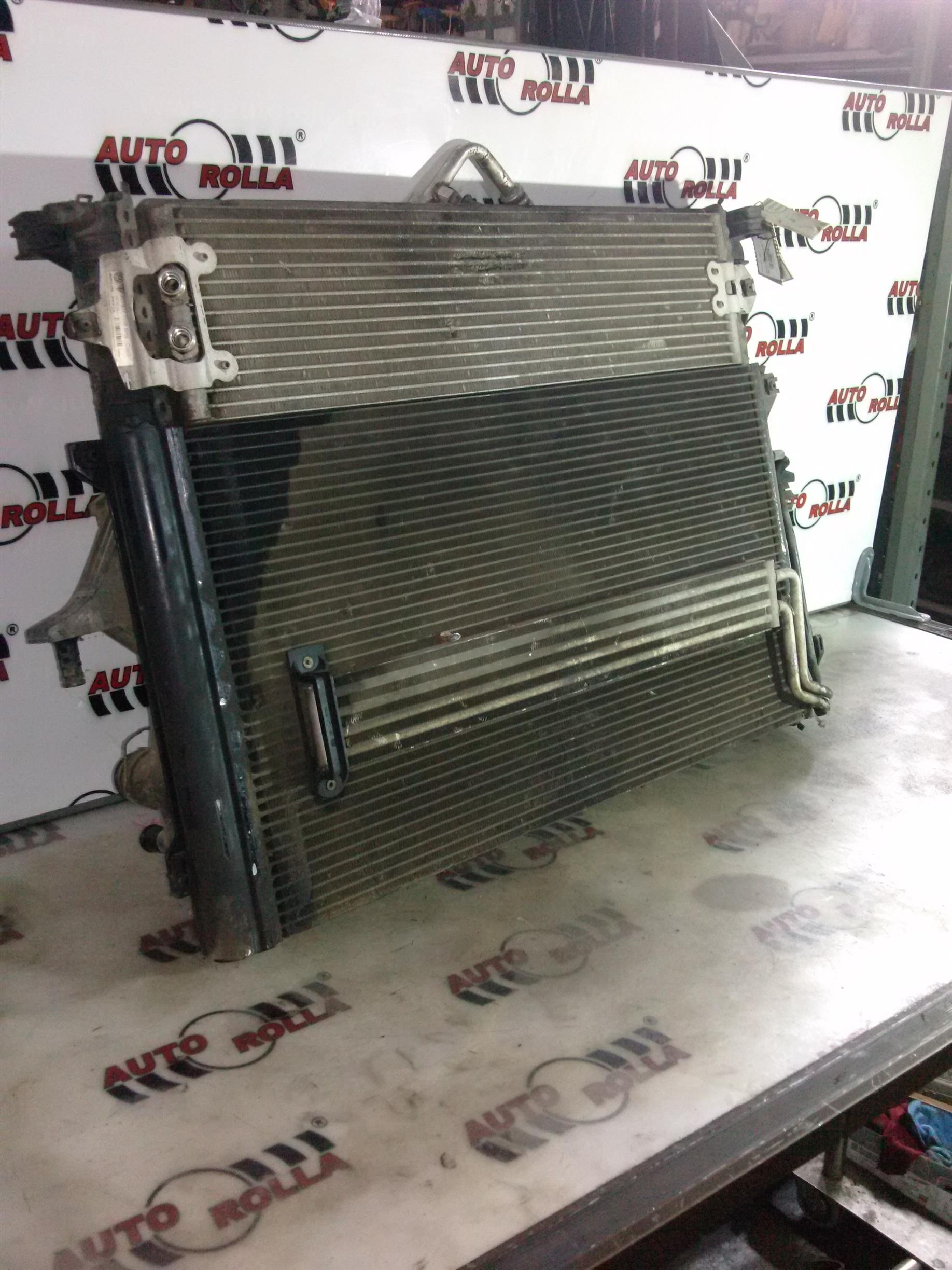 Radiator apa Volkswagen Touareg 2.5 TDI an 2007