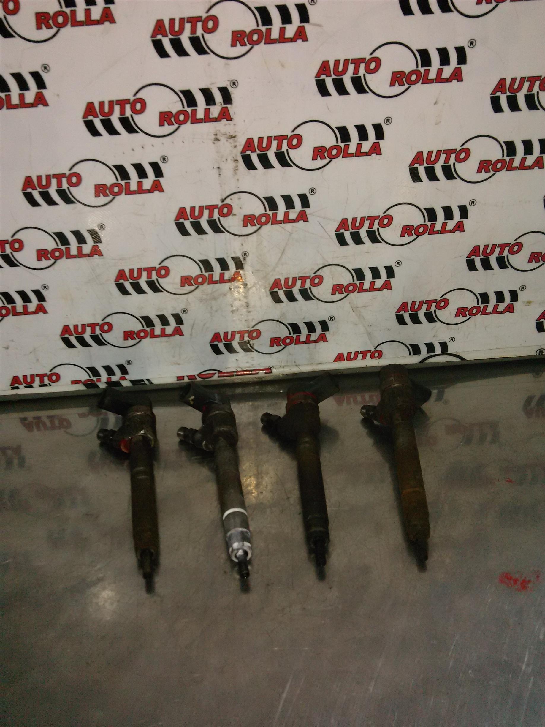 Injectoare set Mercedes Sprinter 2.7 D an 2005