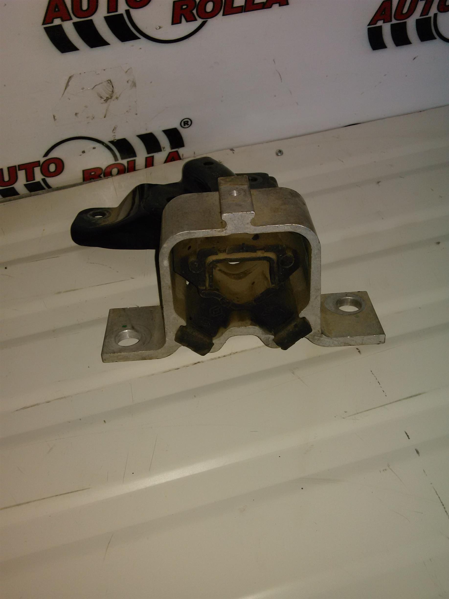 Suport motor Dacia Logan 1.4MPI an 2007