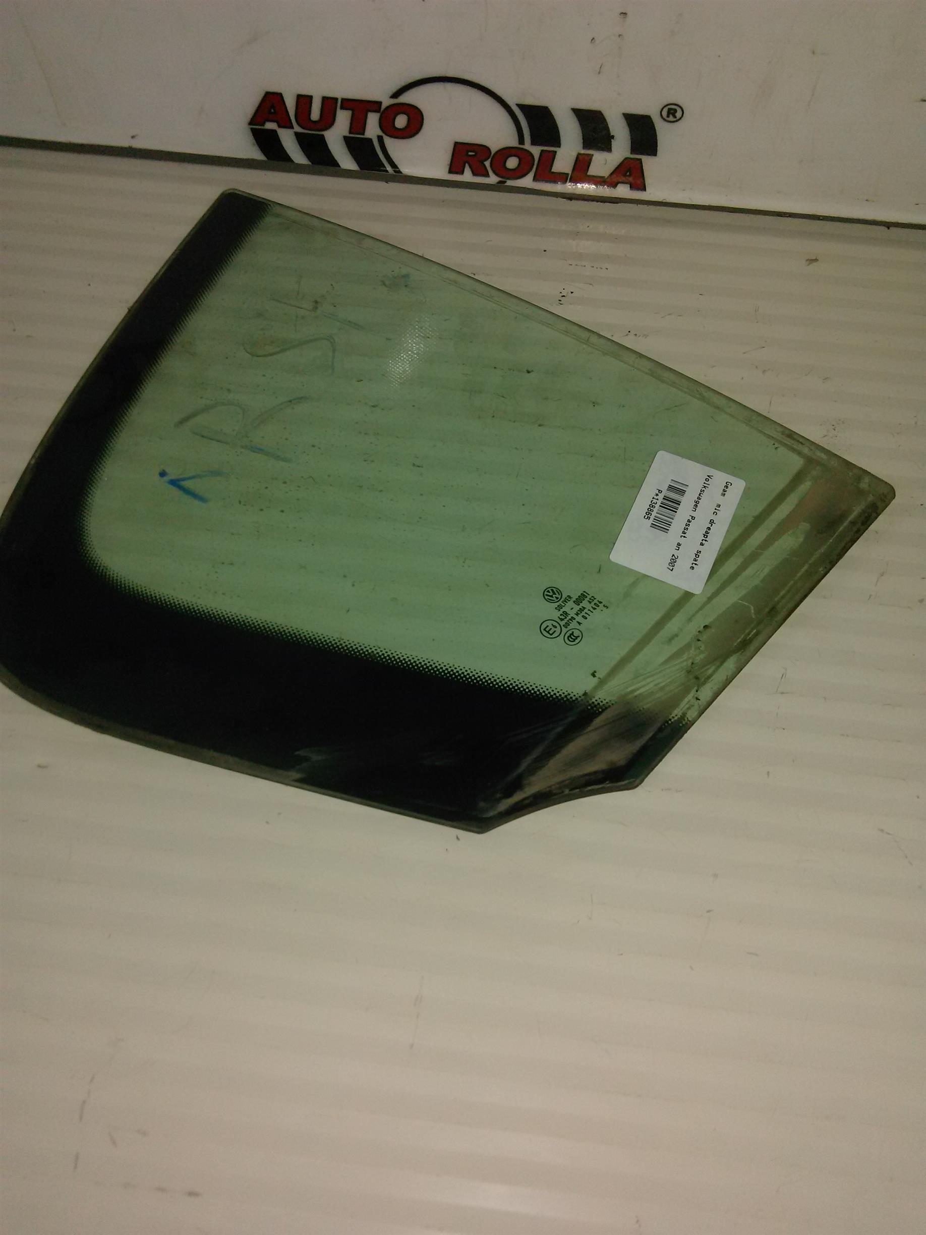 Geam mic dreapta spate Volkswagen Passat an 2007