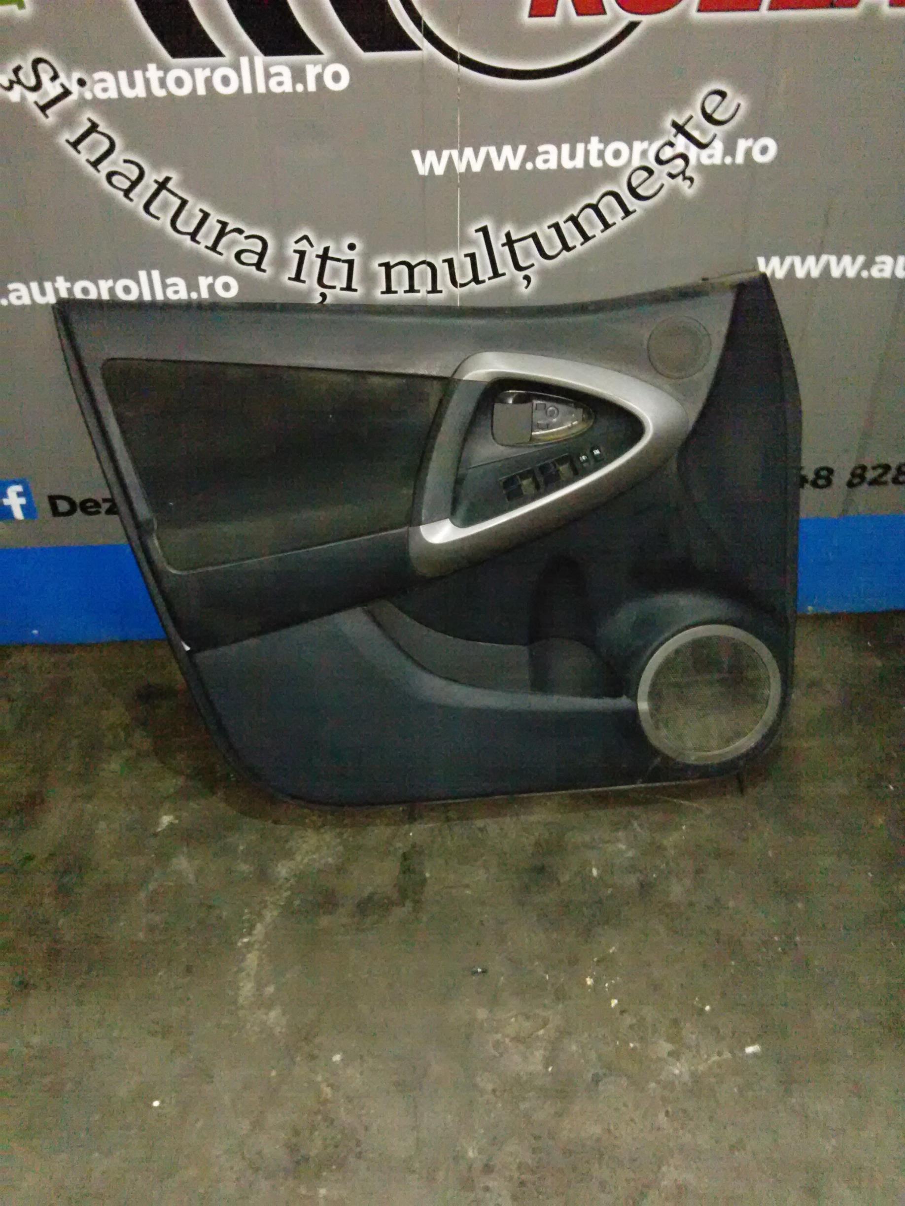 Tapiterie usa stanga fata Toyota Rav 4 2.2D an 2008