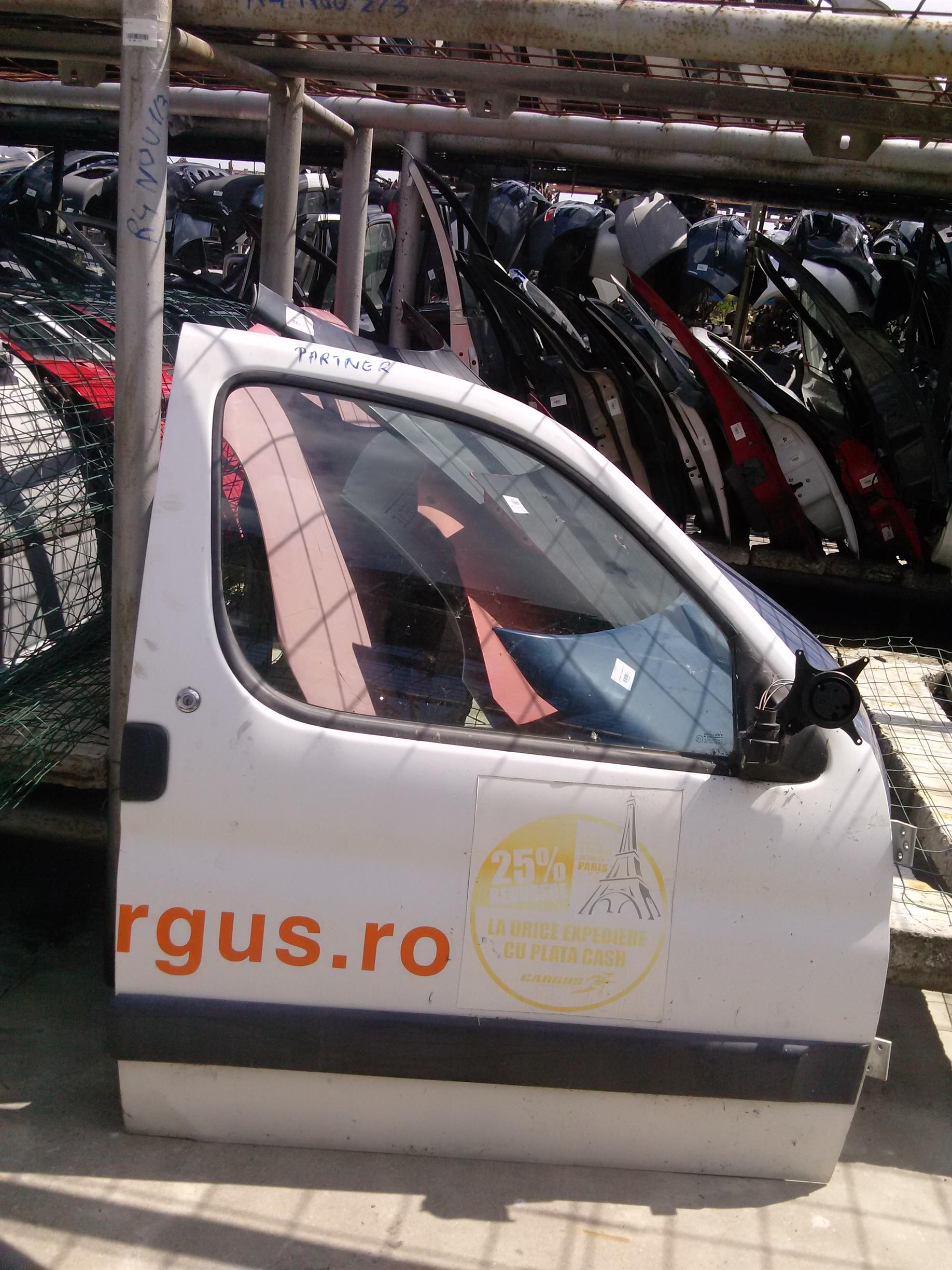 Usa dreapta fata Peugeot Partner 1.6HDI, an 2006