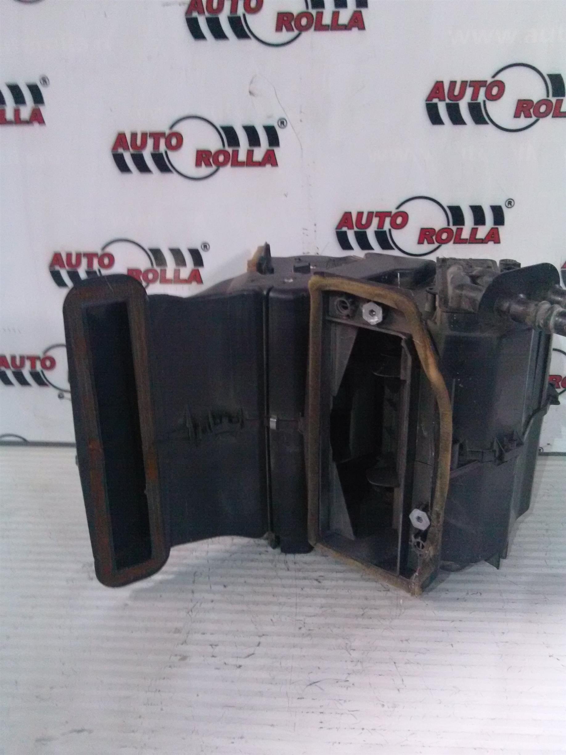 Radiator habitaclu + carcasa Renault Clio Symbol 1.5dCi an 2009