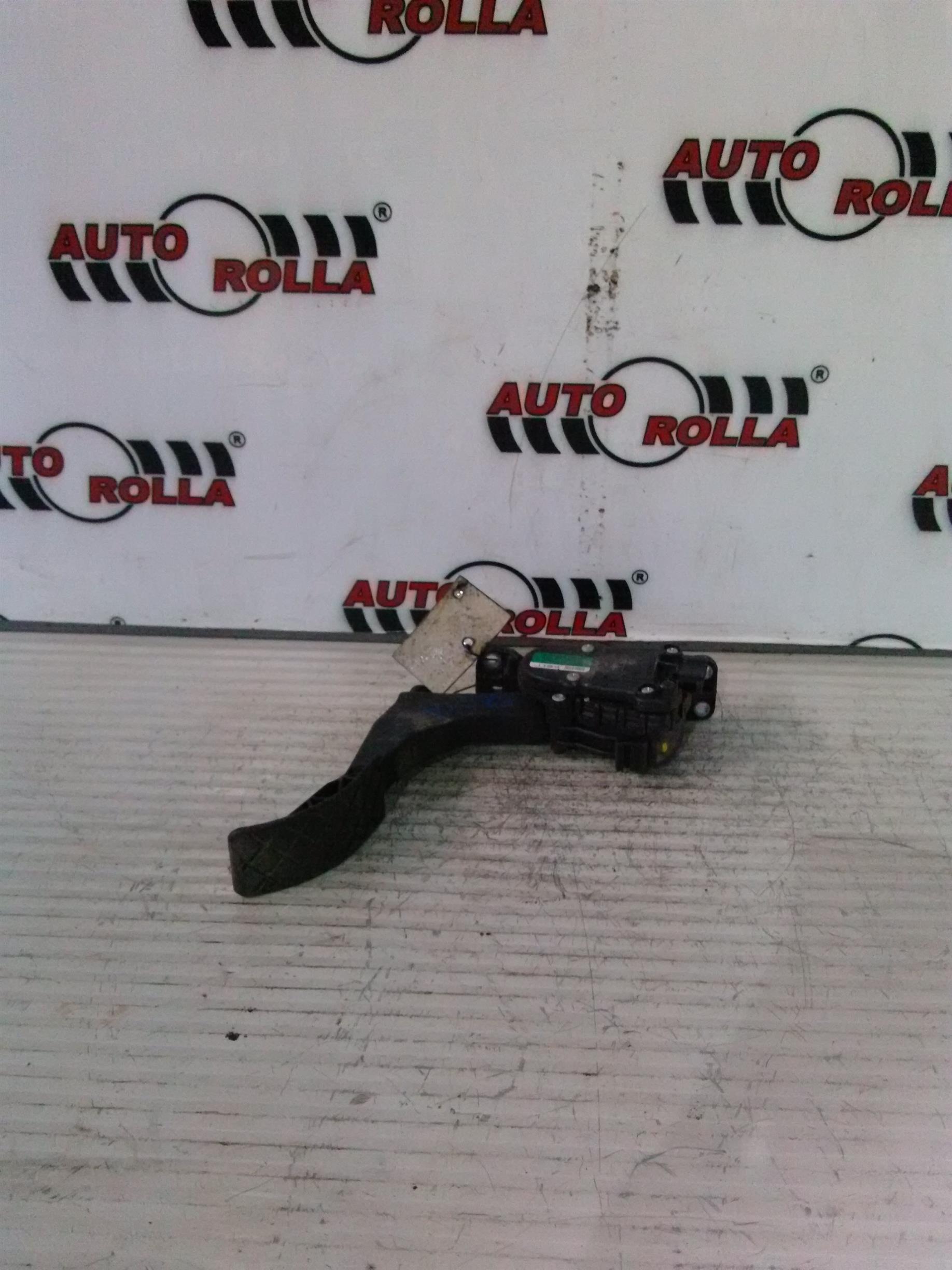 Pedala acceleratie Skoda Fabia 1.6 d, an 2011, CAYA