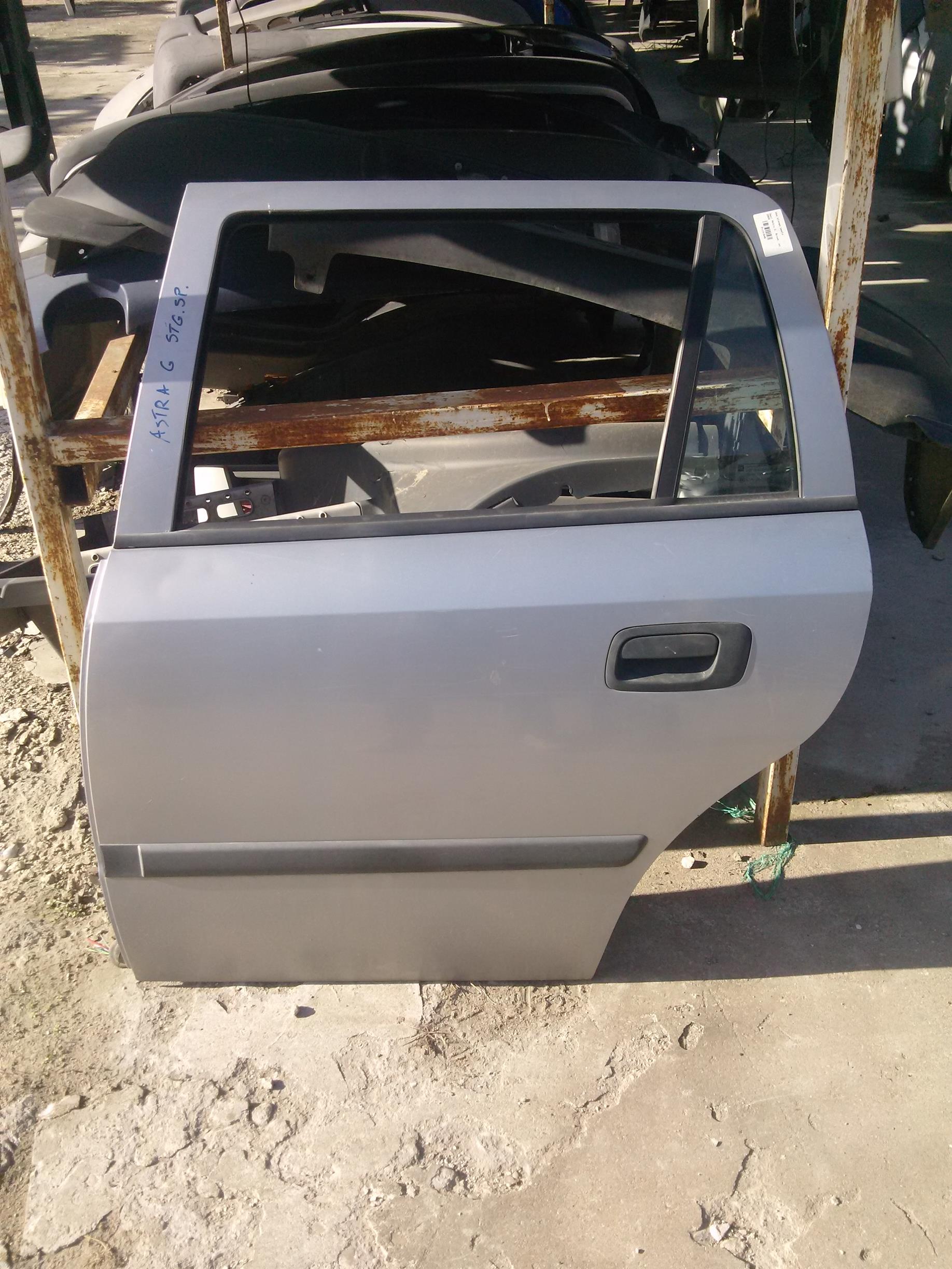 Usa stanga spate Opel Astra G, Break, an 2004