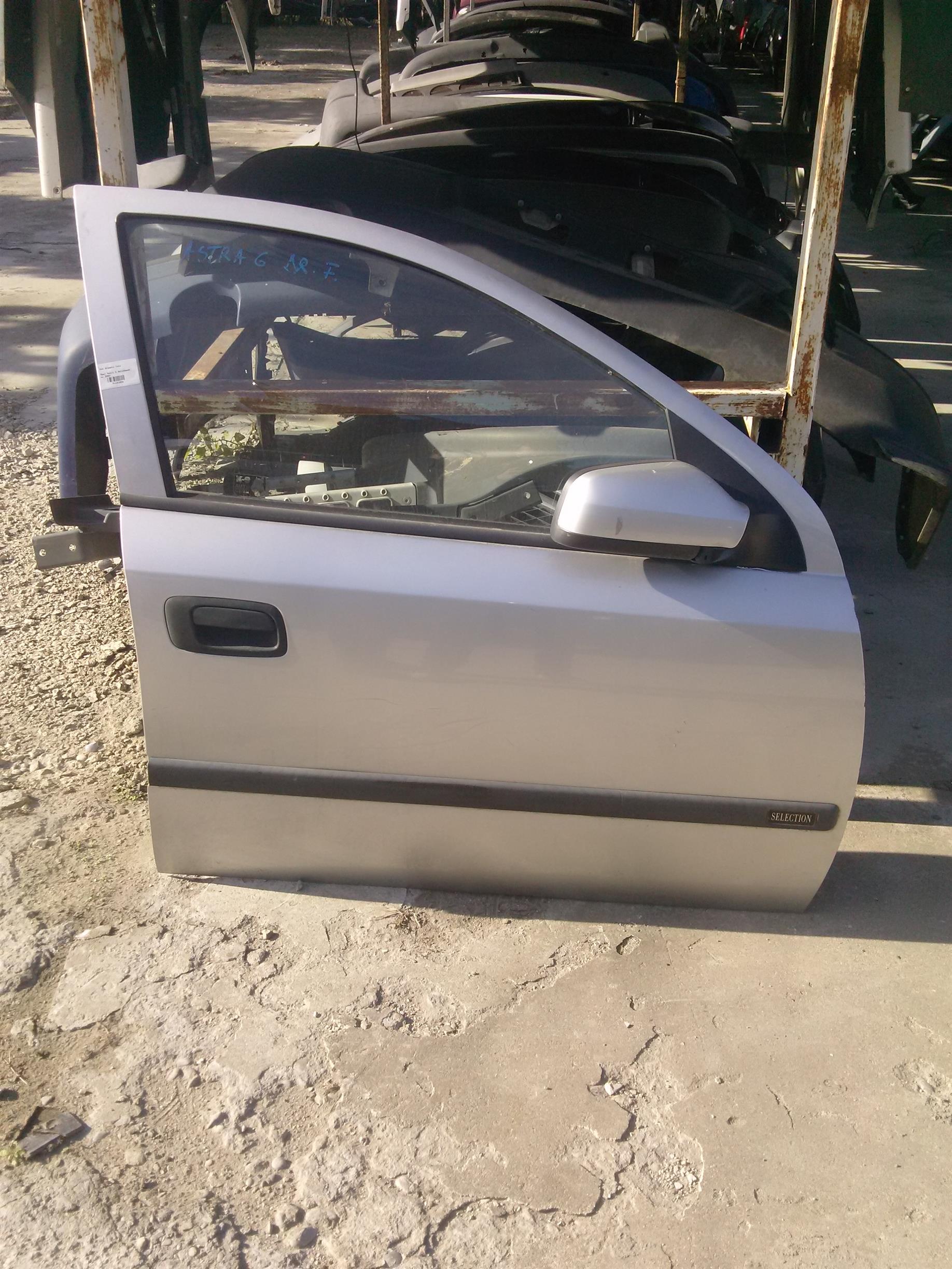 Usa dreapta fata Opel Astra G Hatchback, an 2003