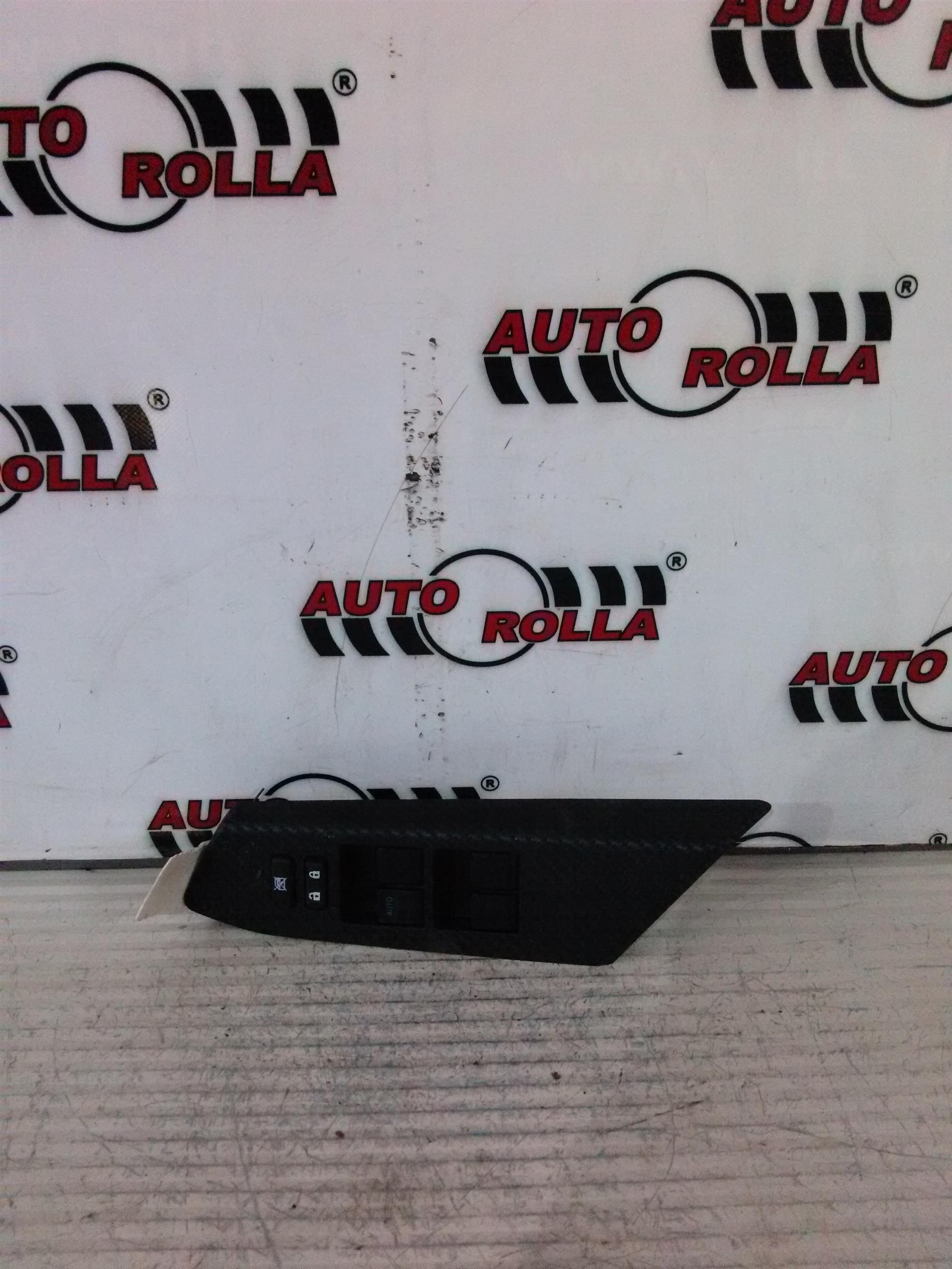 Comanda geamuri stanga fata Toyota RAV 4, 2.2D, an 2015