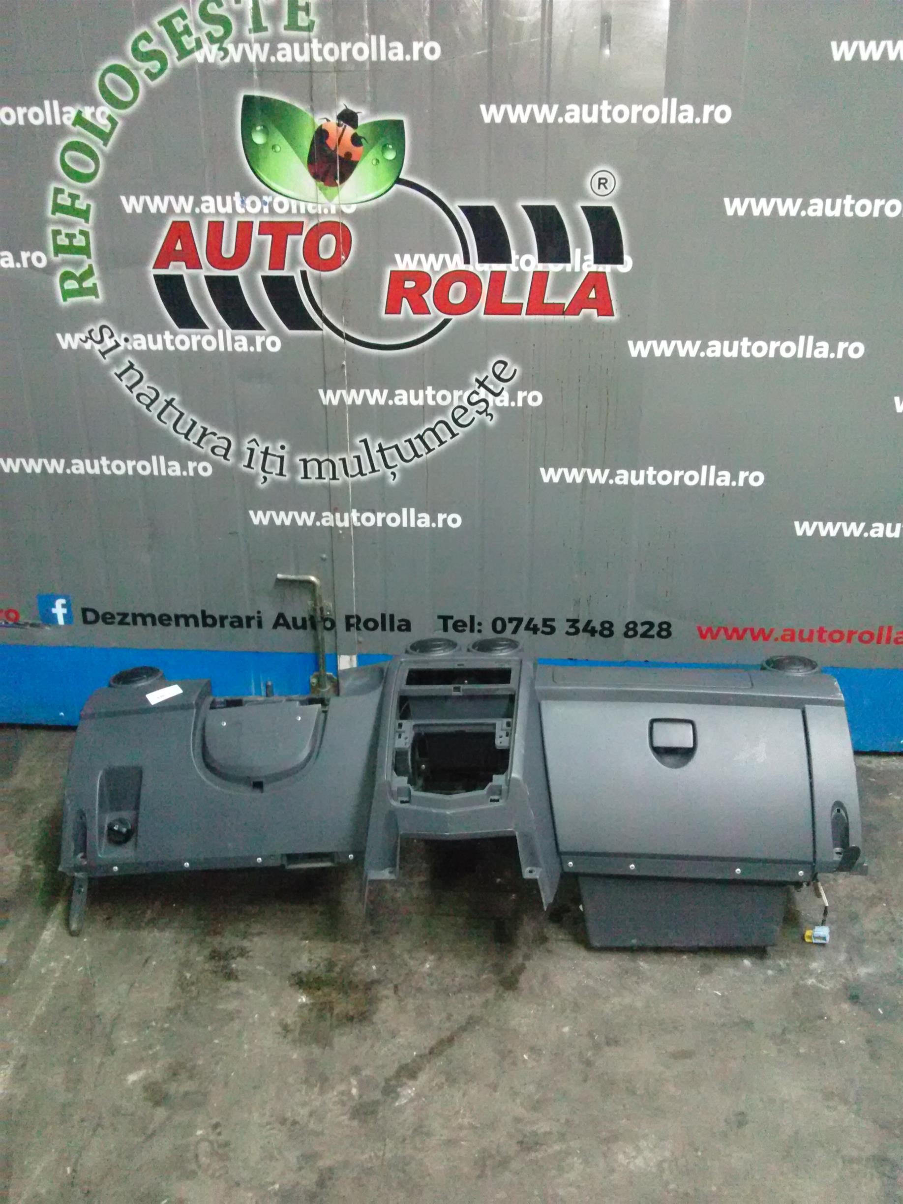 Plansa bord Dacia Logan MCV 1.5dCi an 2008