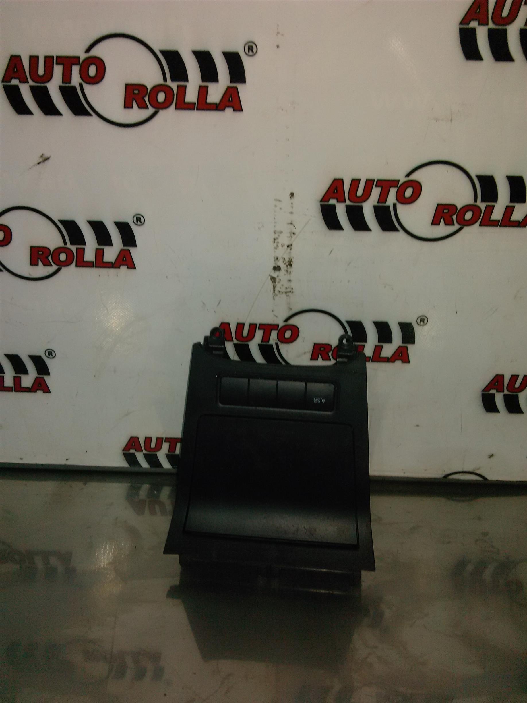 Scrumiera + bricheta Volkswagen Golf 5, 1.9 tdi, an 2006, BKC
