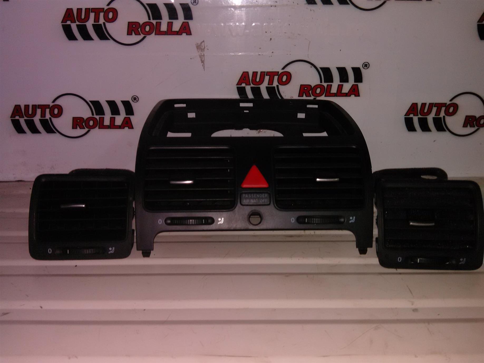 Grile aerisire interior Volkswagen Golf 5, 1.9 tdi, an 2006, BKC