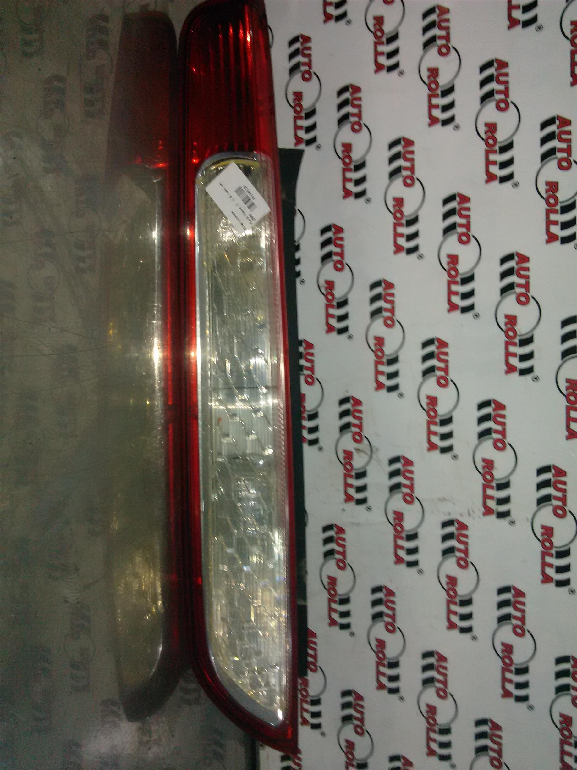 Stop stanga Ford focus 2 ,1.6 tdci,an 2009