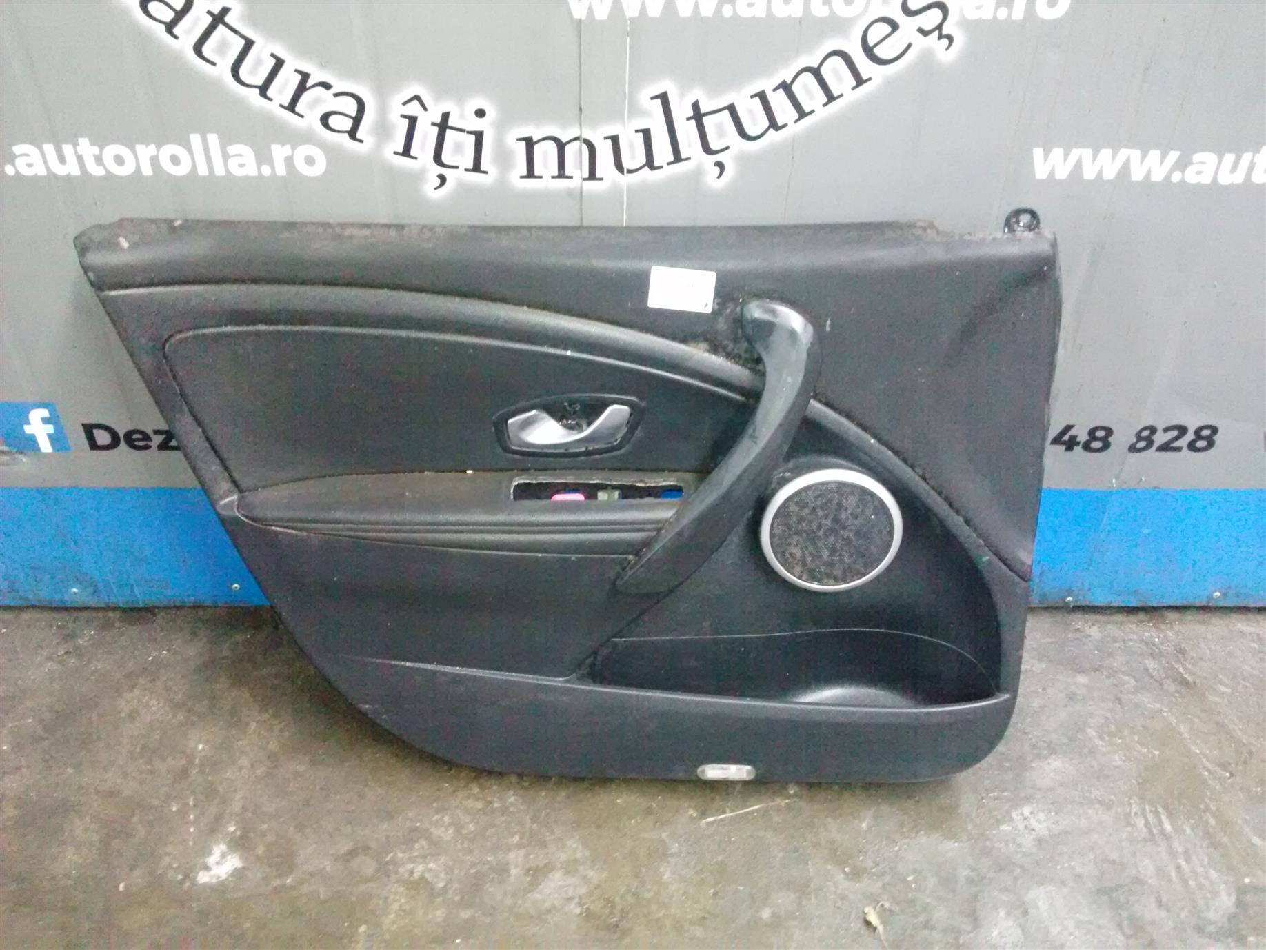 Tapiterie usa stanga fata Renault Megane 3, an 2008